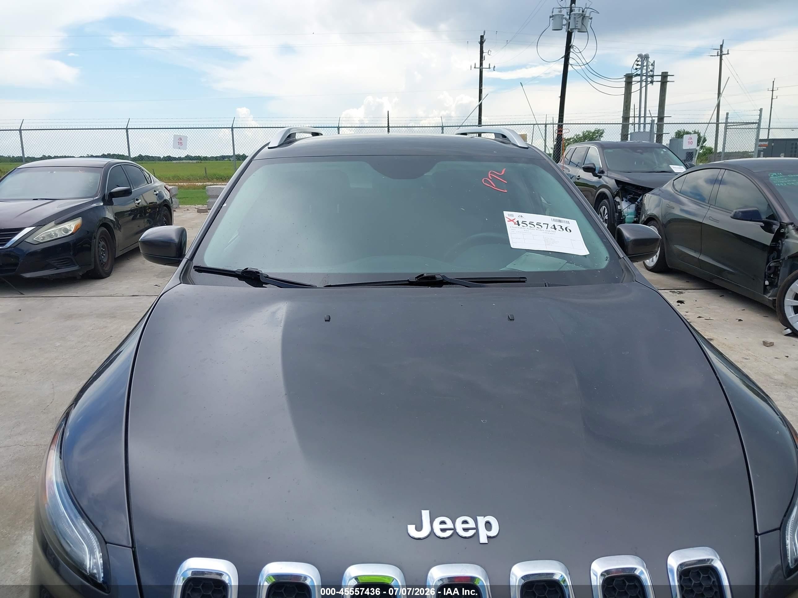 2014 Jeep Cherokee Latitude Gray vin: 1C4PJLCS5EW155349