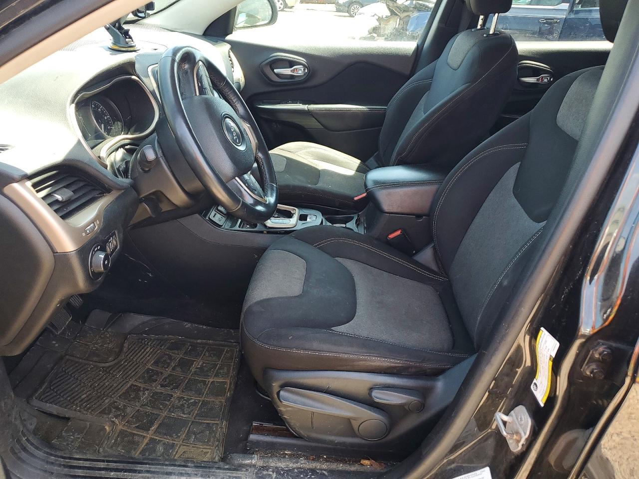 2014 Jeep Cherokee Latitude Black vin: 1C4PJLCS5EW293232