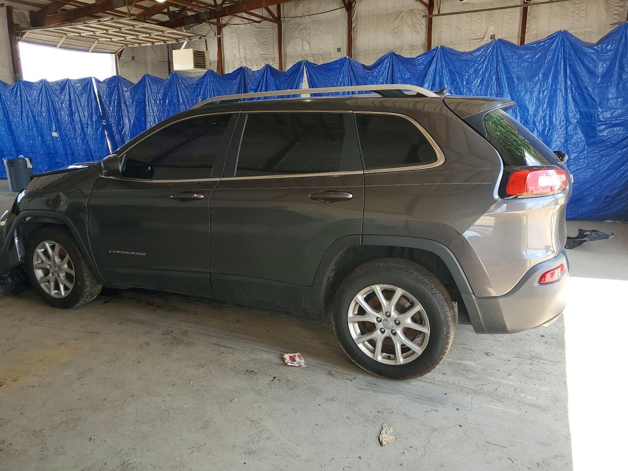 2015 Jeep Cherokee Latitude Gray vin: 1C4PJLCS5FW589692