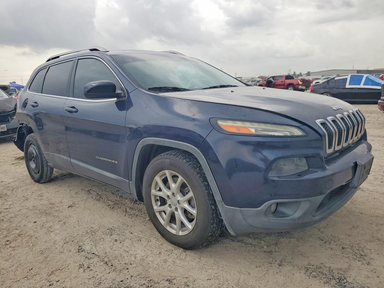 2015 Jeep Cherokee Latitude Blue vin: 1C4PJLCS5FW631875