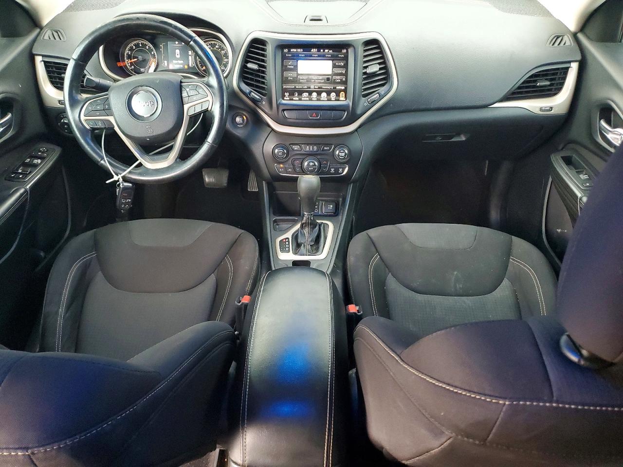 2015 Jeep Cherokee Latitude Blue vin: 1C4PJLCS5FW631875