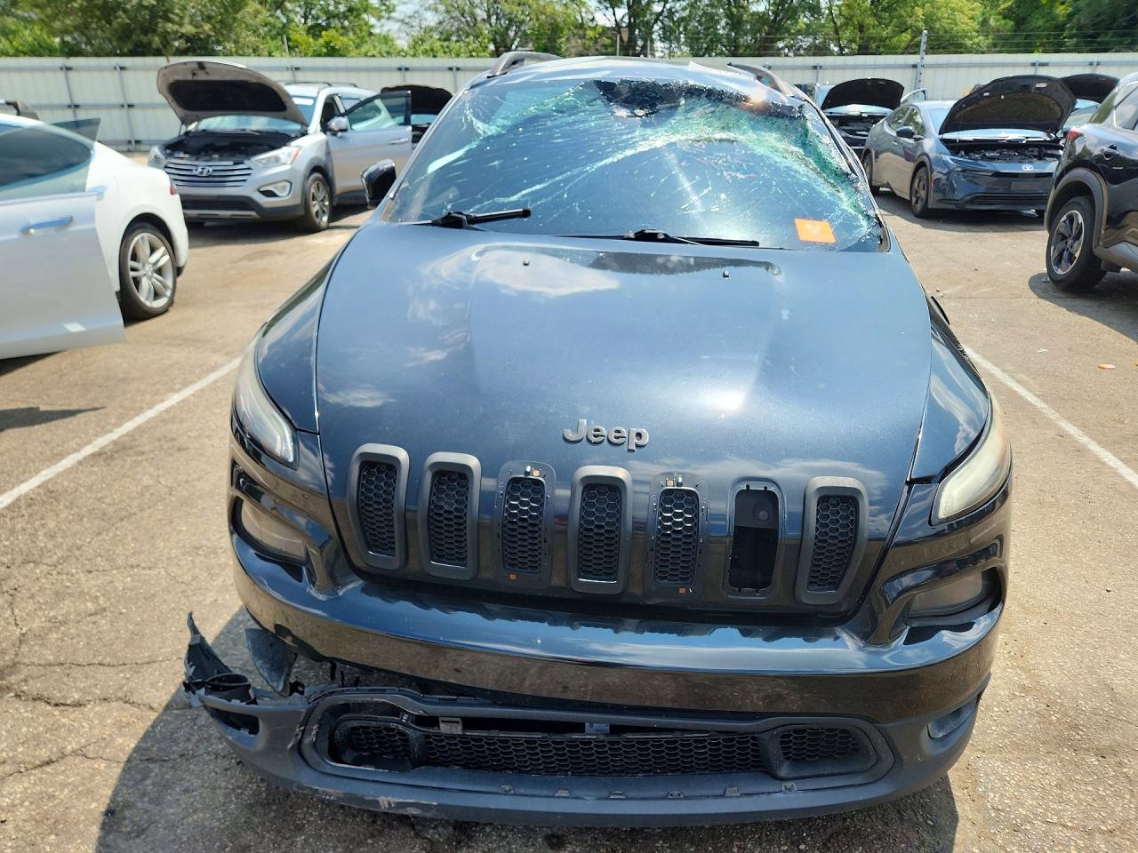 2014 Jeep Cherokee Latitude Black vin: 1C4PJLCS6EW103616