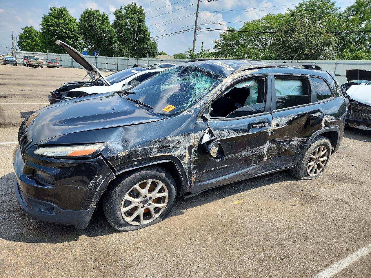 2014 Jeep Cherokee Latitude Черный vin: 1C4PJLCS6EW103616