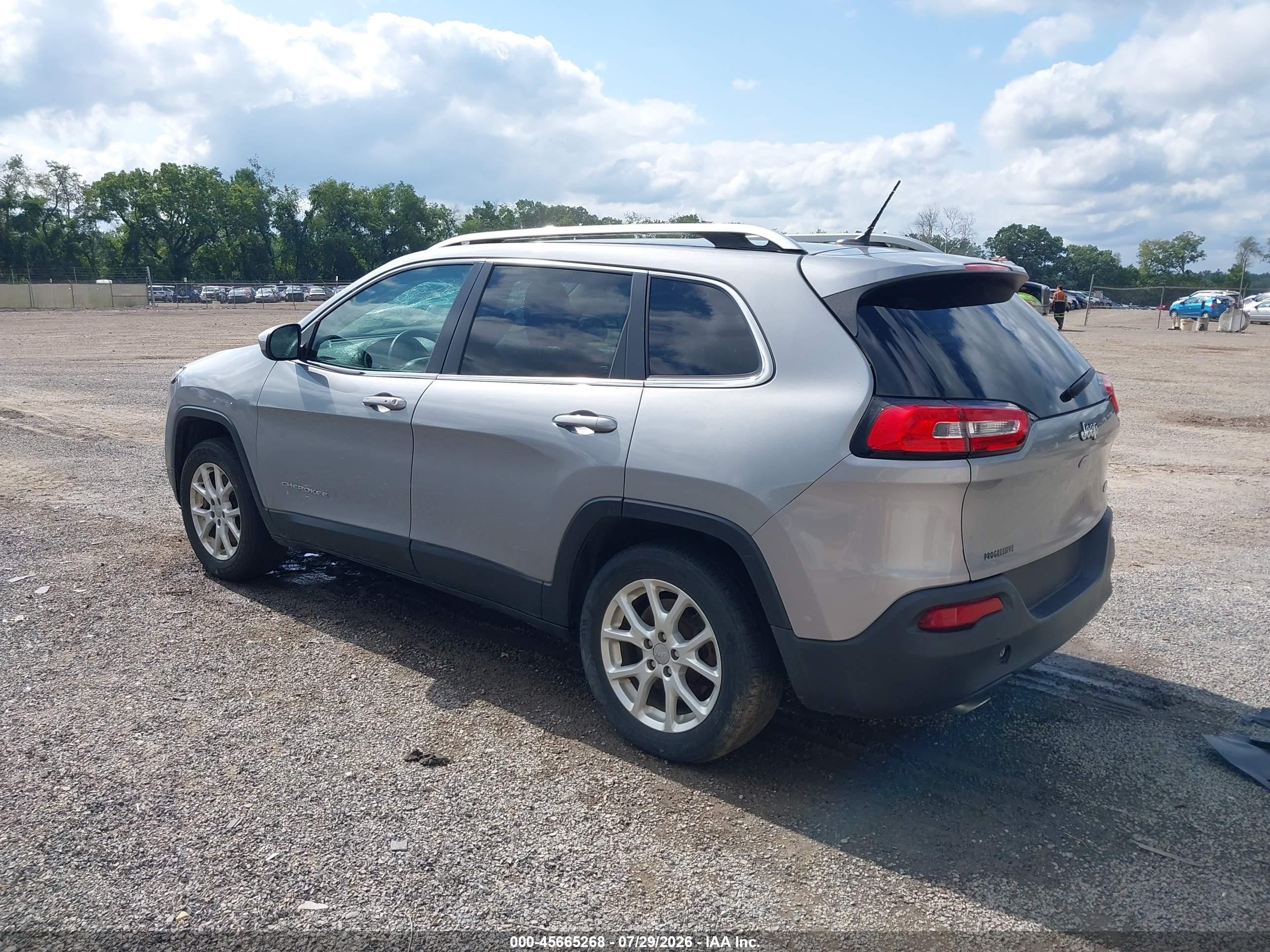 2014 Jeep Cherokee Latitude Серебряный vin: 1C4PJLCS6EW105706