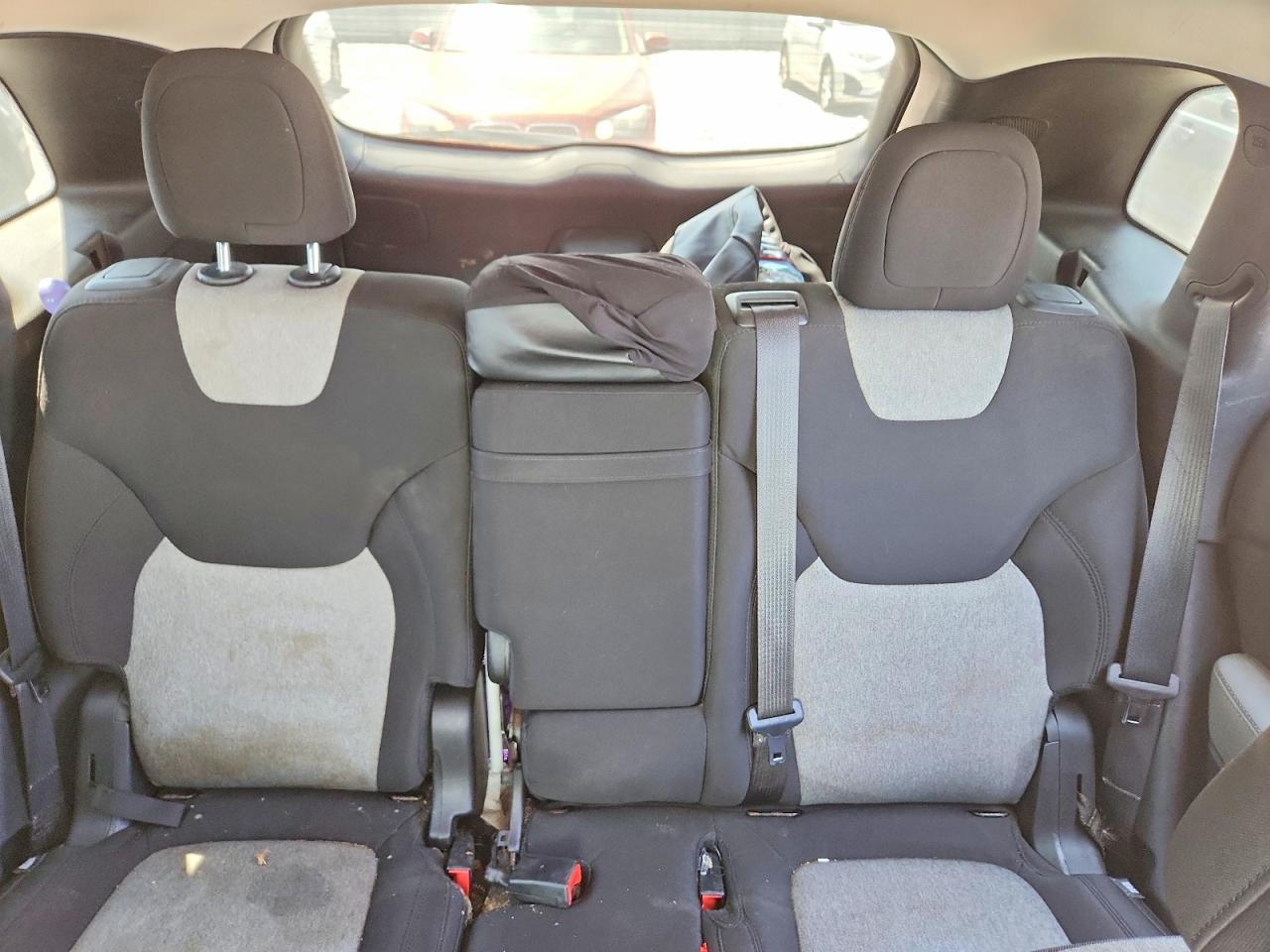 2014 Jeep Cherokee Latitude White vin: 1C4PJLCS6EW115720