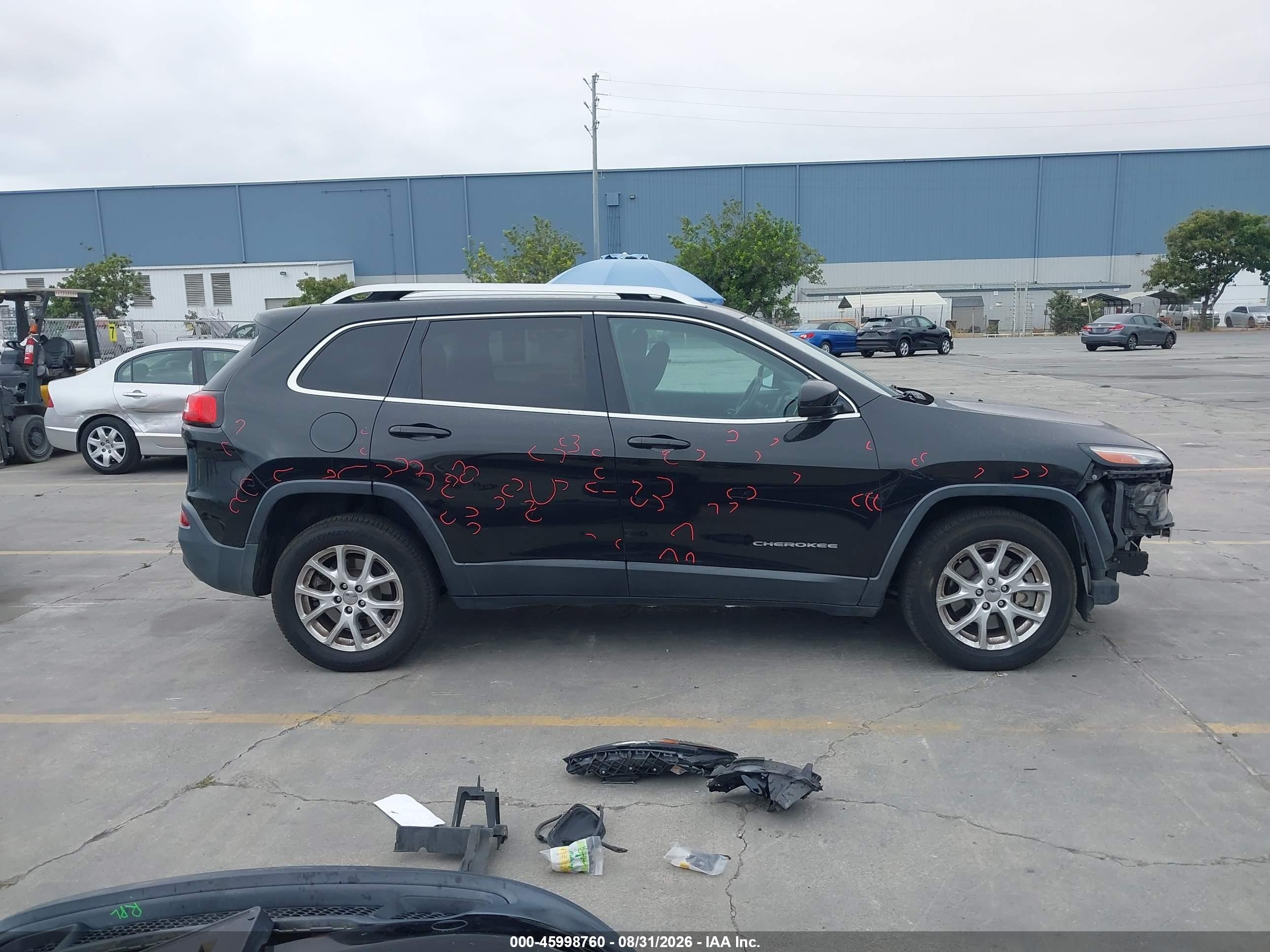 2015 Jeep Cherokee Latitude Black vin: 1C4PJLCS6FW505976