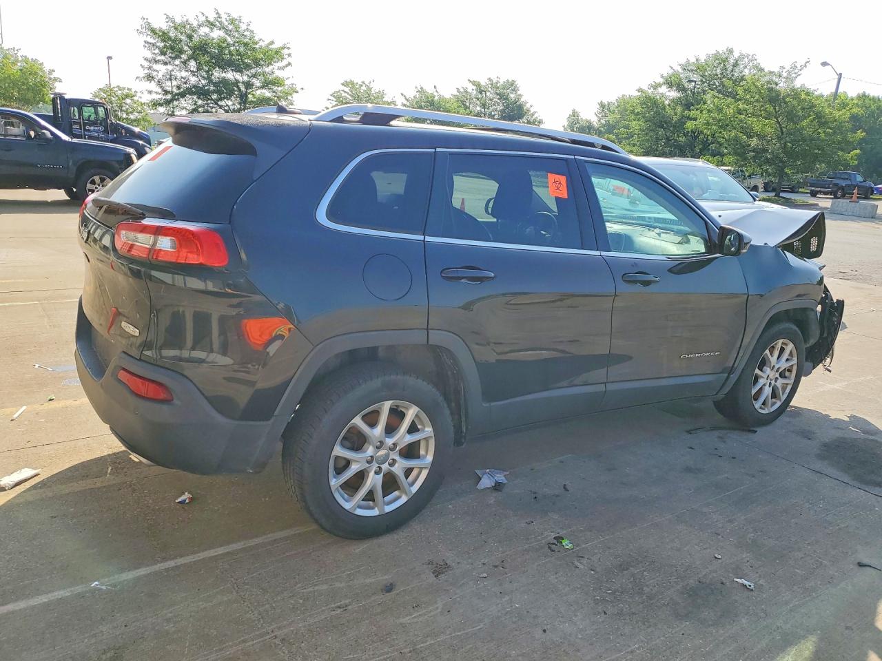 2015 Jeep Cherokee Latitude Black vin: 1C4PJLCS6FW632341