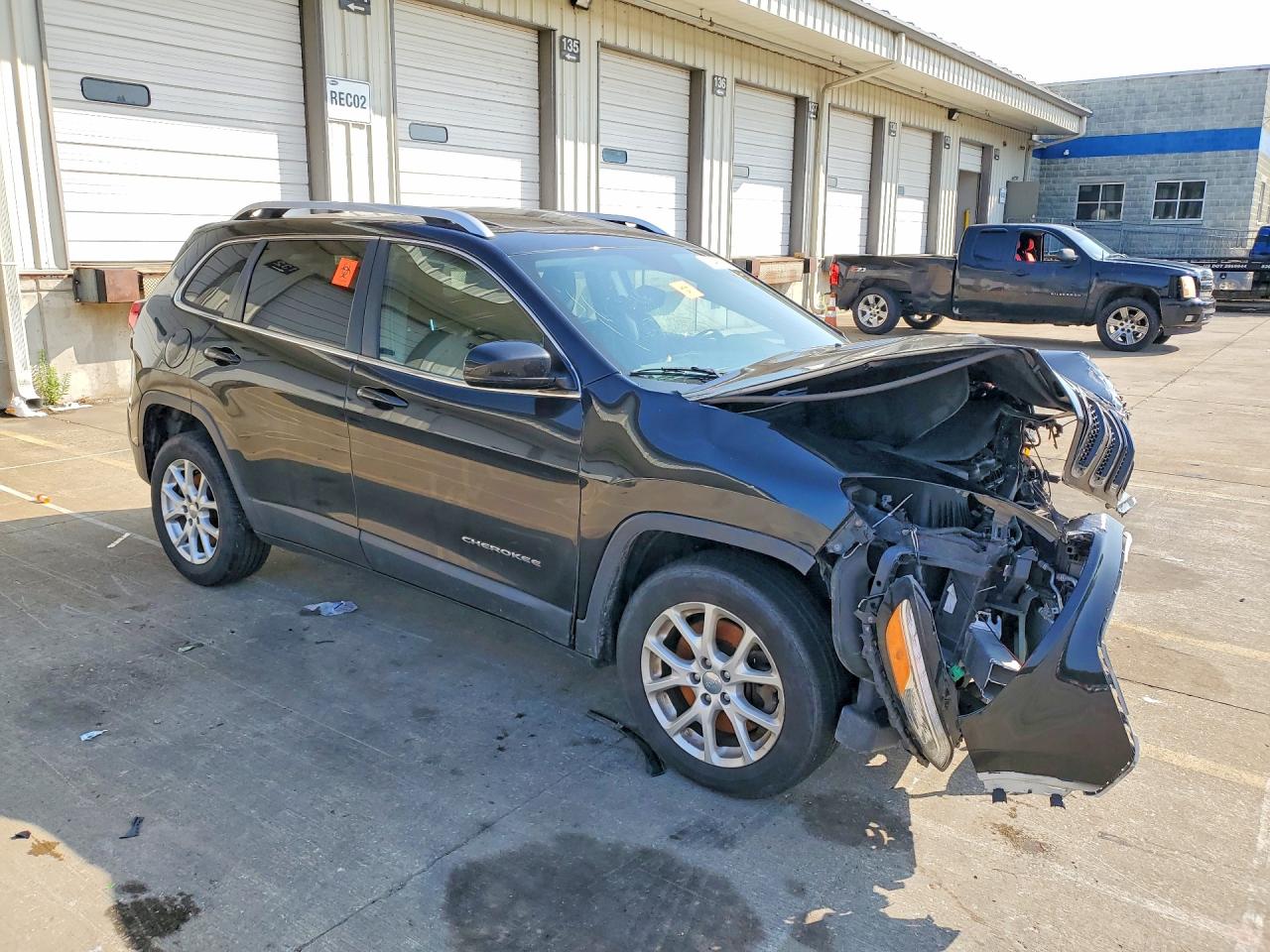 2015 Jeep Cherokee Latitude Black vin: 1C4PJLCS6FW632341