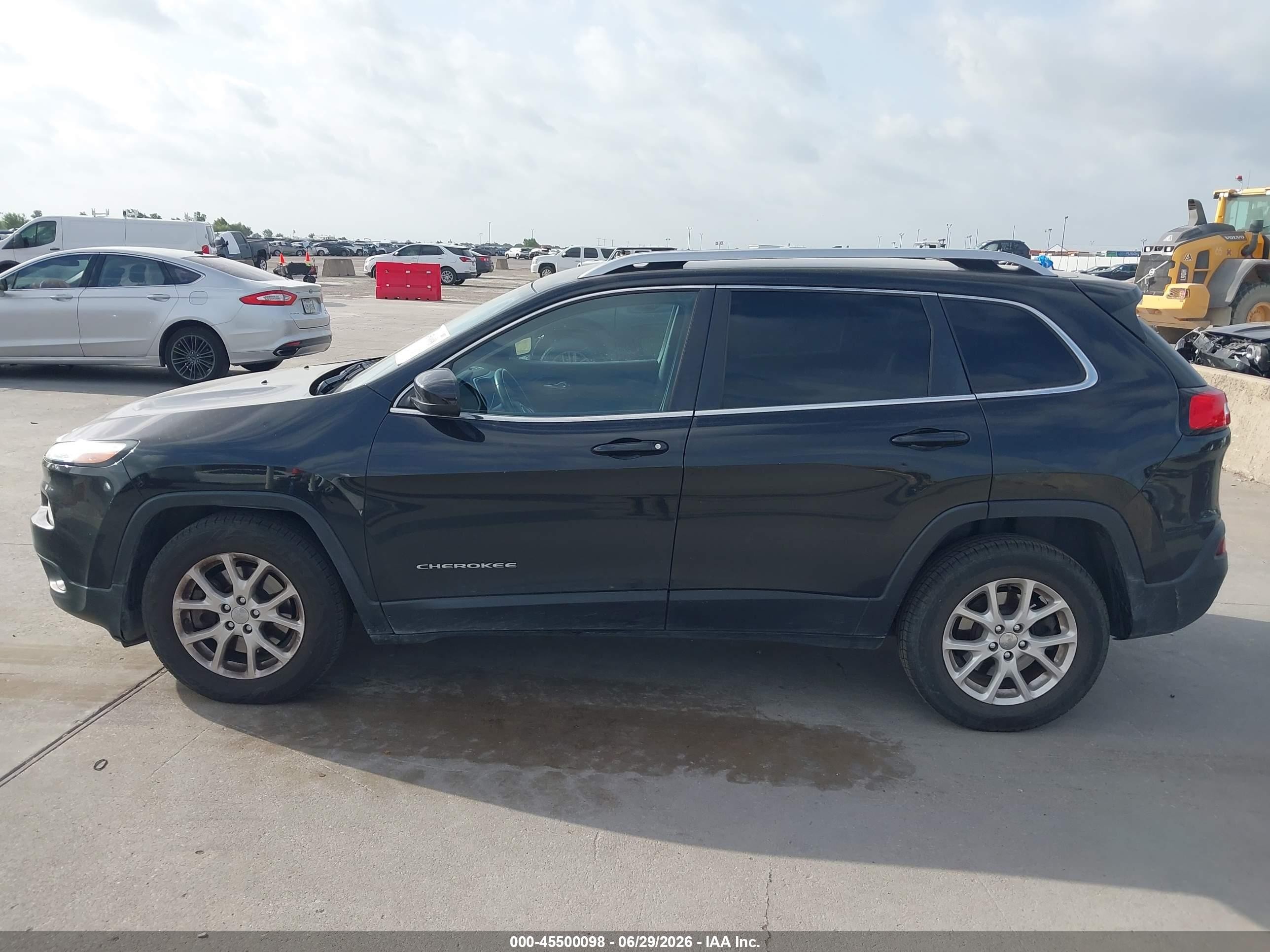 2014 Jeep Cherokee Latitude Black vin: 1C4PJLCS7EW287318