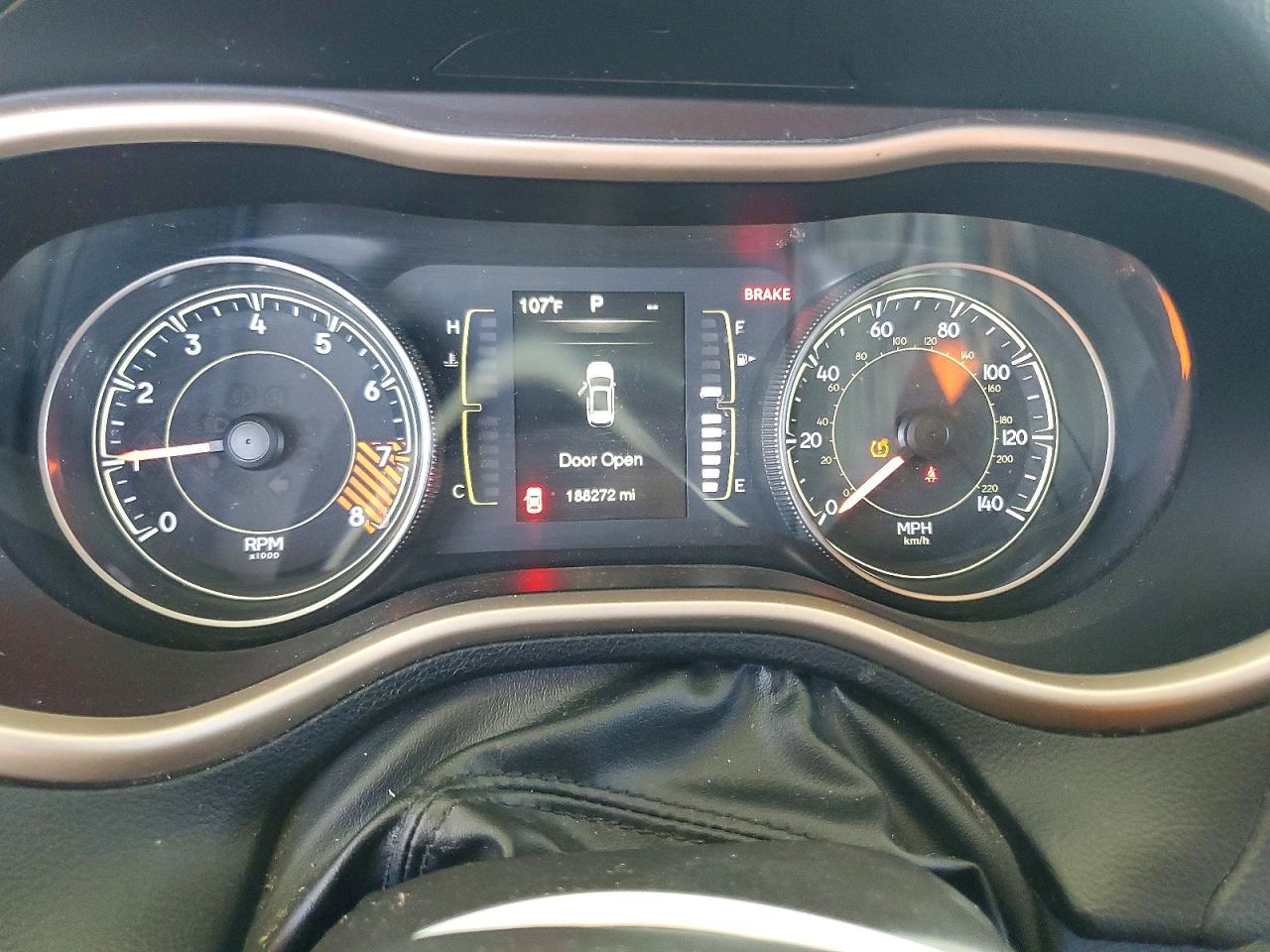 2014 Jeep Cherokee Latitude Silver vin: 1C4PJLCS7EW300861