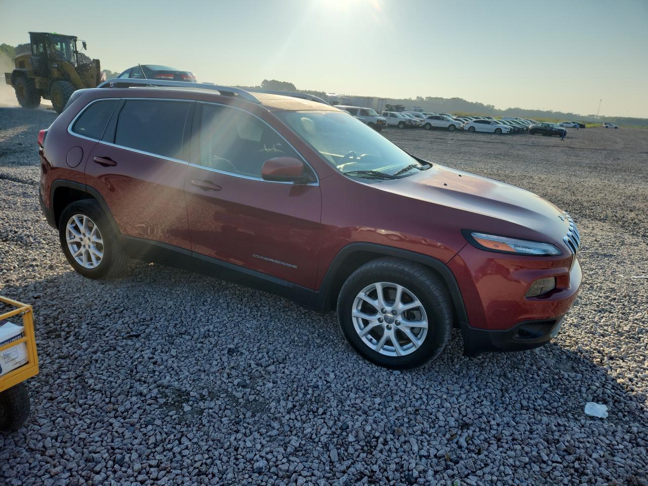 2015 Jeep Cherokee Latitude Burgundy vin: 1C4PJLCS7FW553521