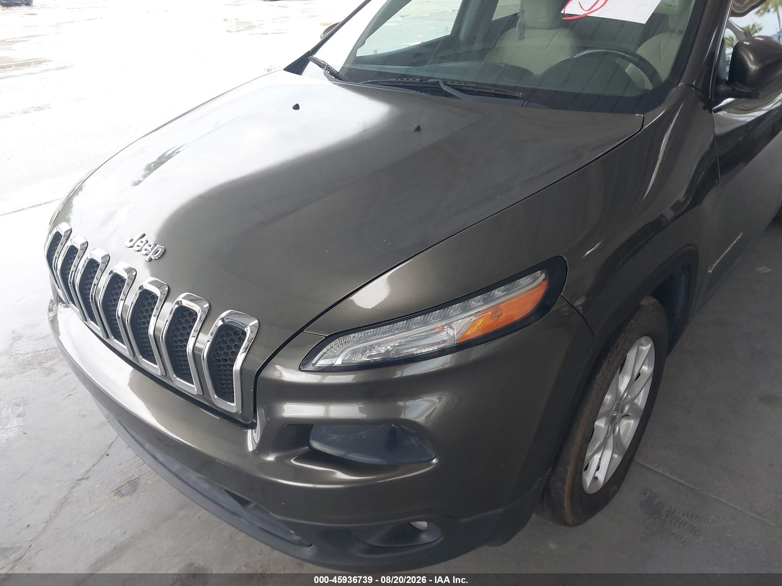 2015 Jeep Cherokee Latitude Зеленый vin: 1C4PJLCS7FW596661
