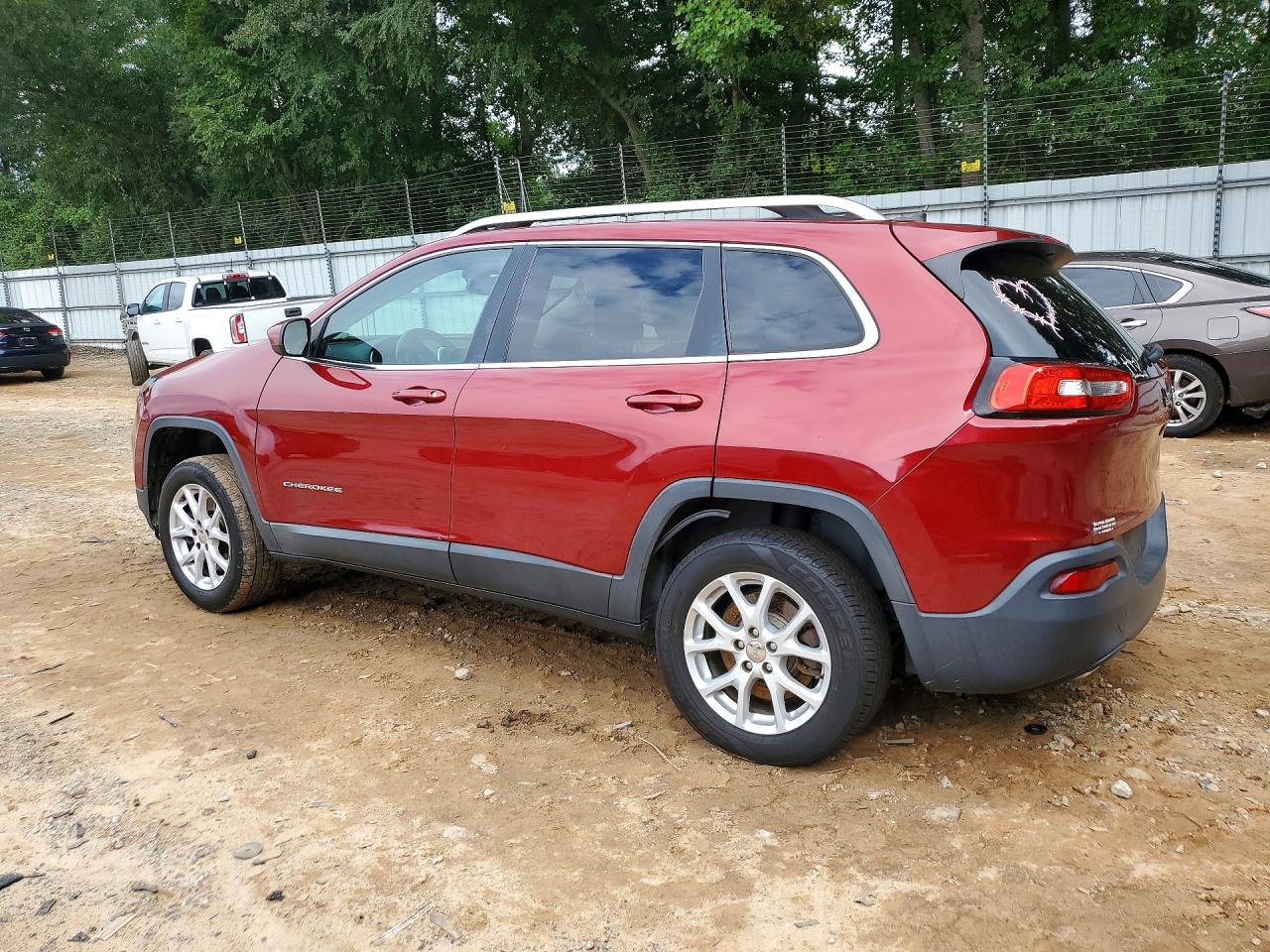 2014 Jeep Cherokee Latitude Burgundy vin: 1C4PJLCS8EW314011