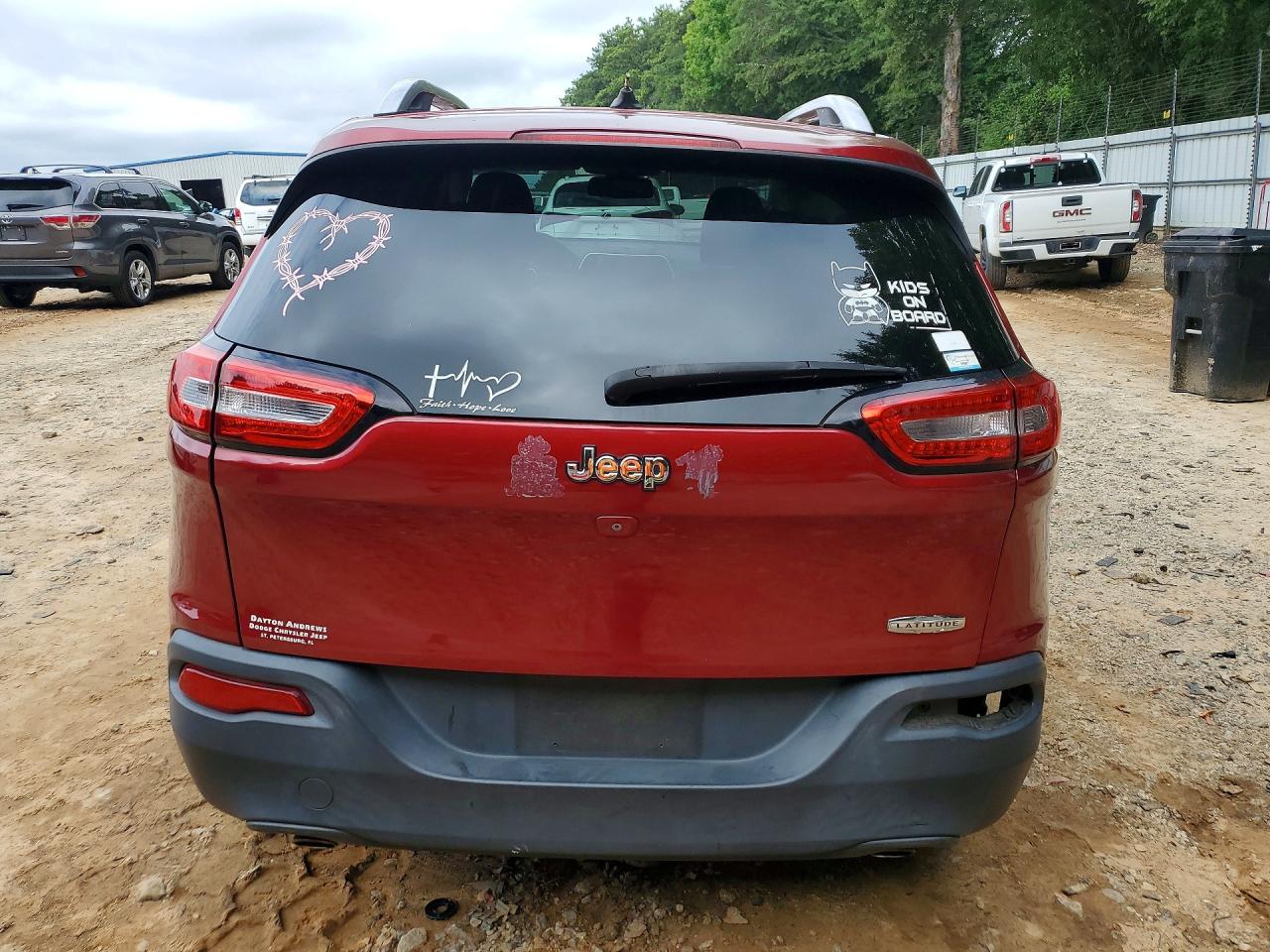 2014 Jeep Cherokee Latitude Burgundy vin: 1C4PJLCS8EW314011