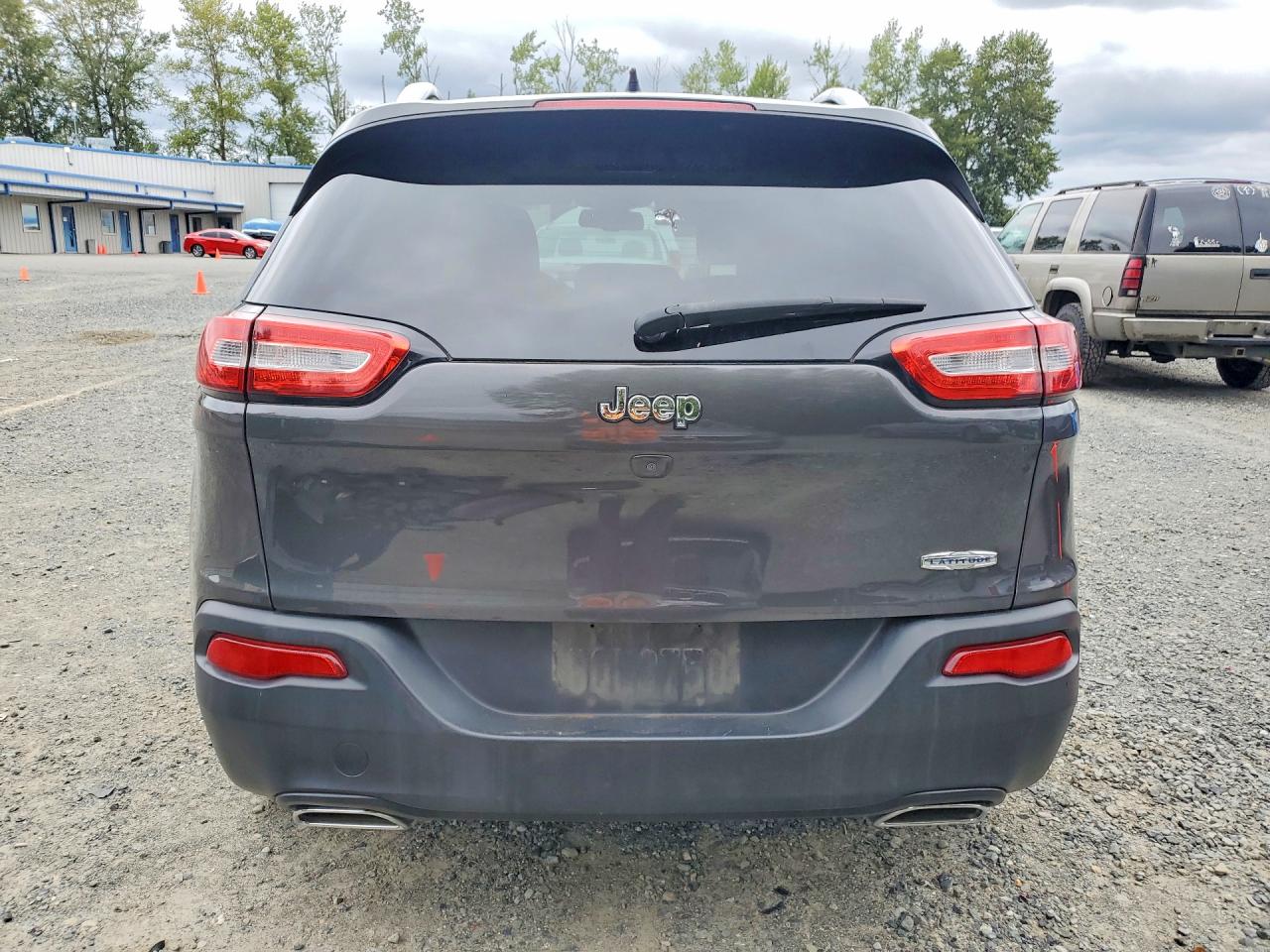 2015 Jeep Cherokee Latitude Серый vin: 1C4PJLCS8FW596653