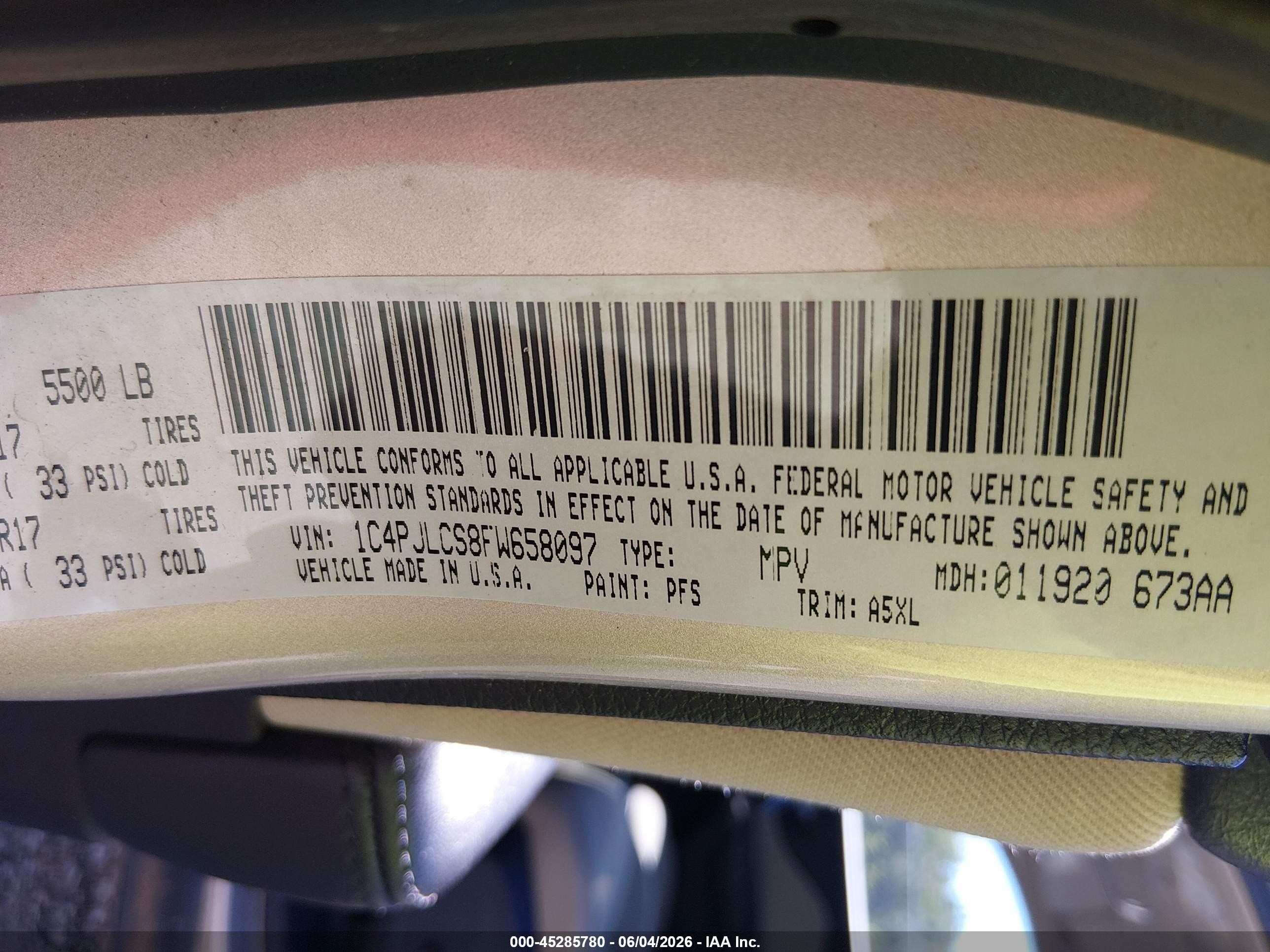 2015 Jeep Cherokee Latitude Gold vin: 1C4PJLCS8FW658097