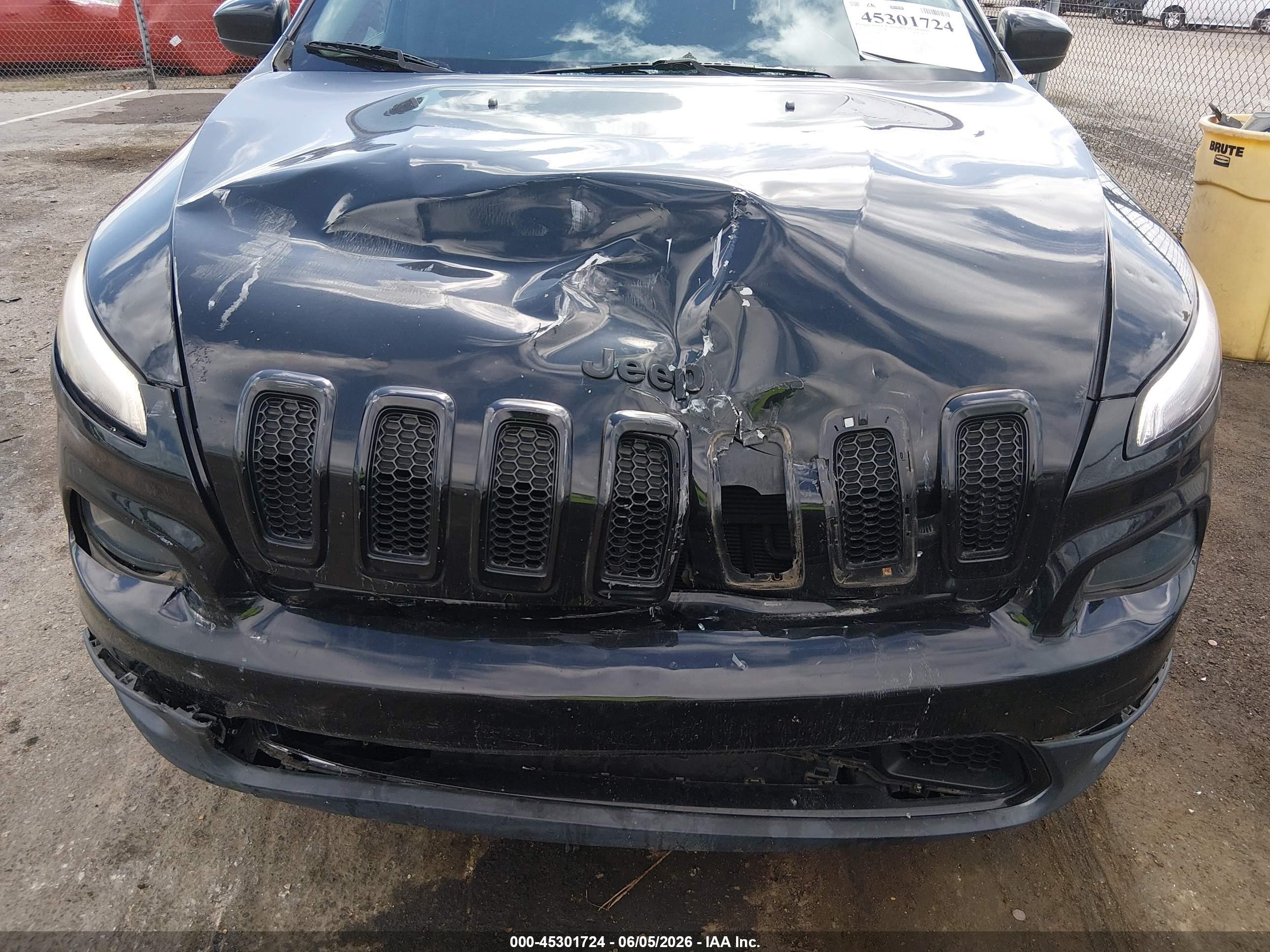 2015 Jeep Cherokee Latitude Altitude Black vin: 1C4PJLCS8FW722350
