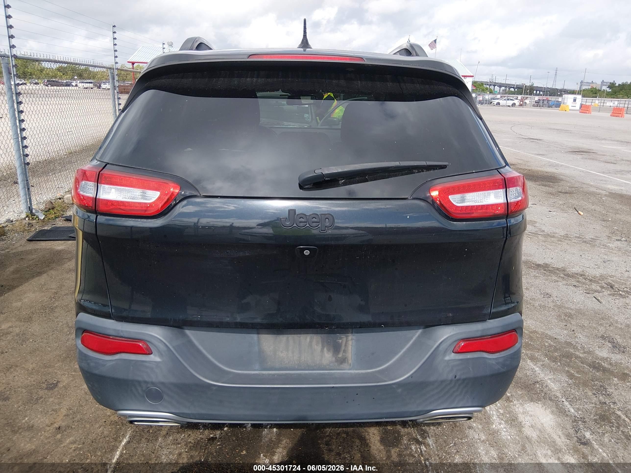 2015 Jeep Cherokee Latitude Altitude Black vin: 1C4PJLCS8FW722350