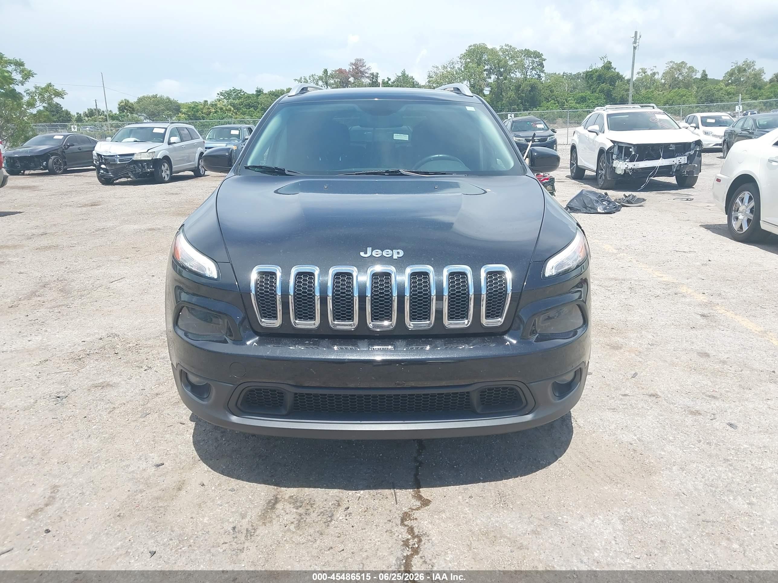 2014 Jeep Cherokee Latitude Black vin: 1C4PJLCS9EW143222