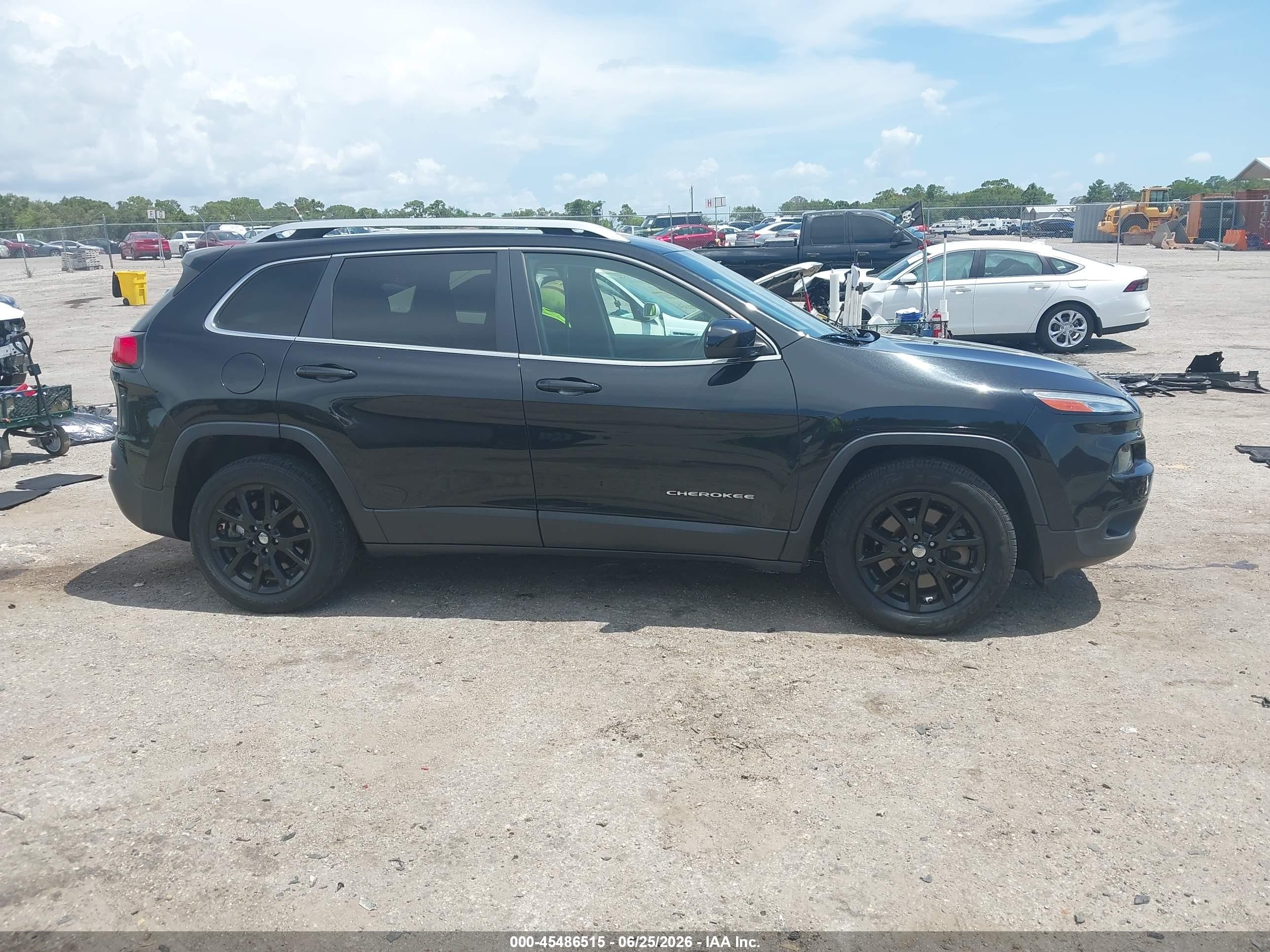 2014 Jeep Cherokee Latitude Black vin: 1C4PJLCS9EW143222
