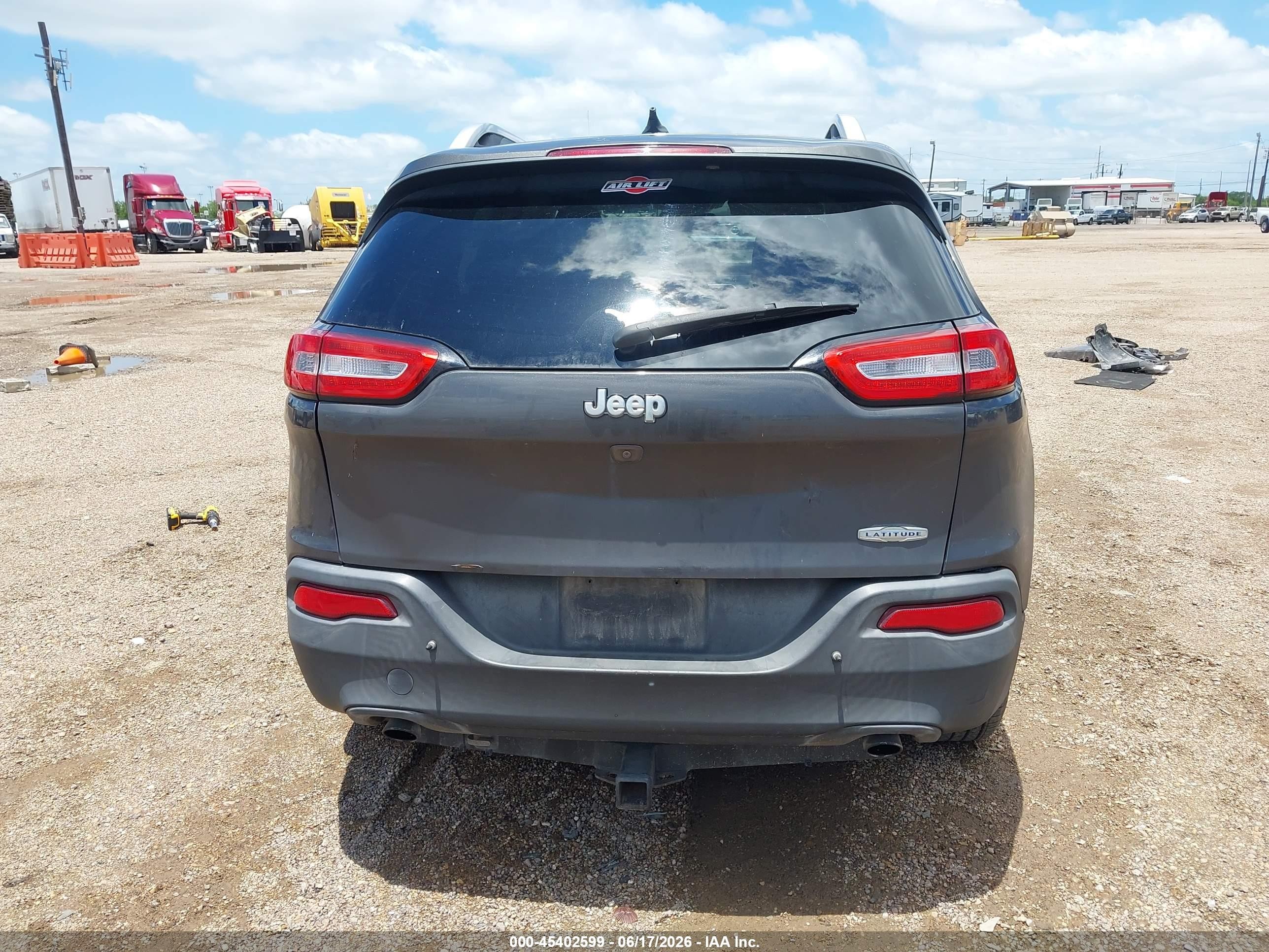 2014 Jeep Cherokee Latitude Черный vin: 1C4PJLCS9EW246527