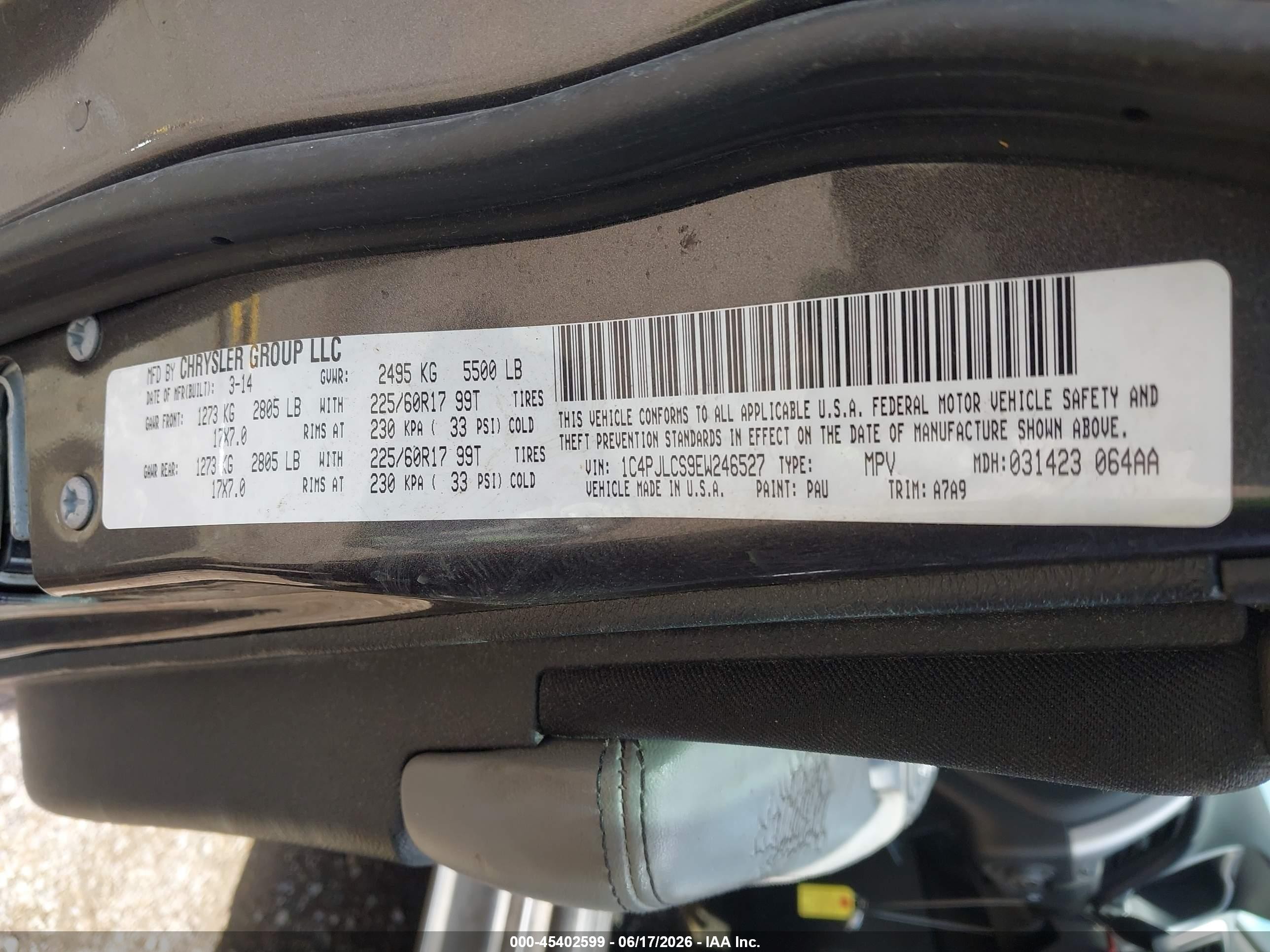 2014 Jeep Cherokee Latitude Черный vin: 1C4PJLCS9EW246527