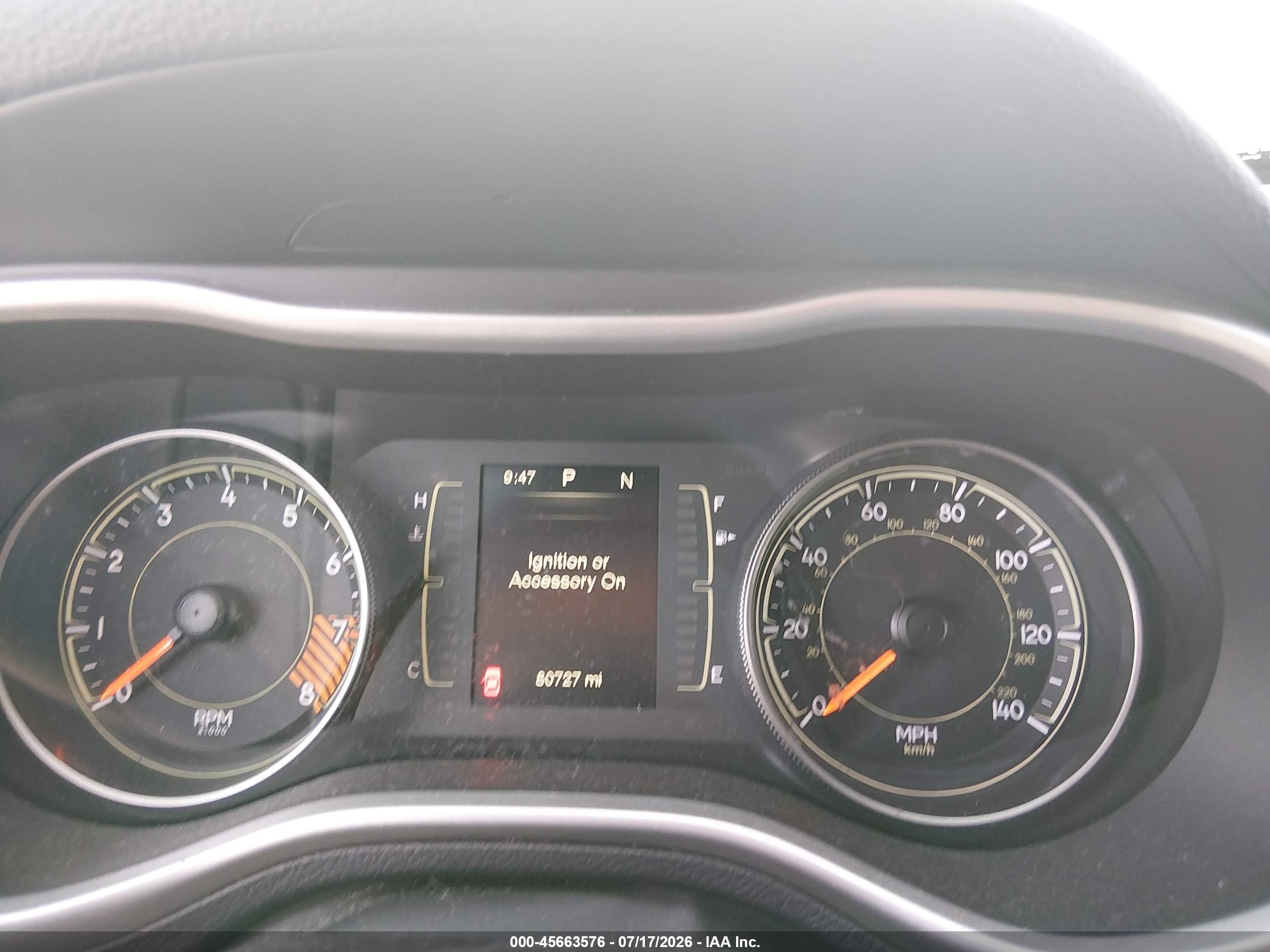 2015 Jeep Cherokee Latitude White vin: 1C4PJLCSXFW518584