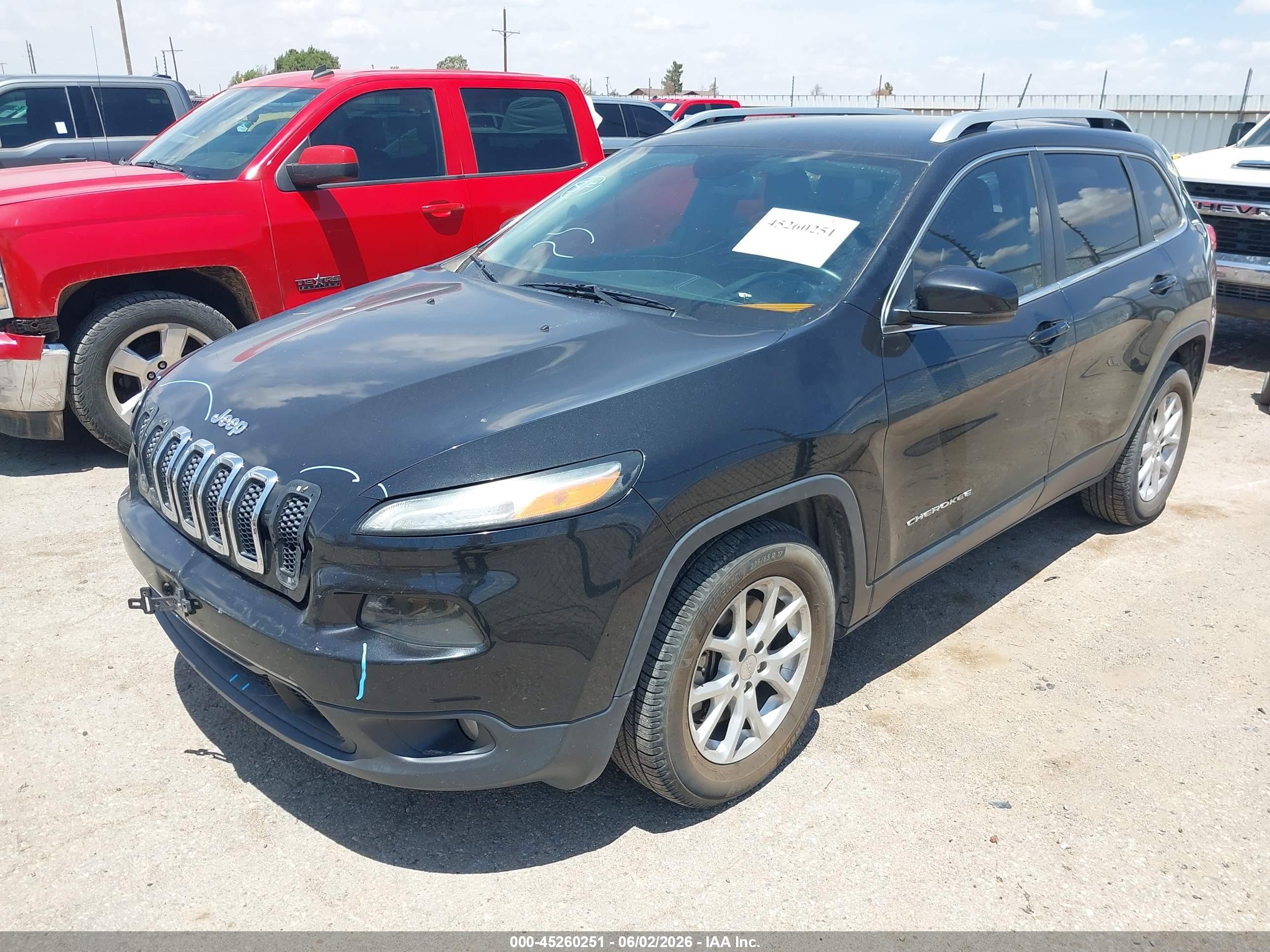 2015 Jeep Cherokee Latitude Черный vin: 1C4PJLCSXFW631225