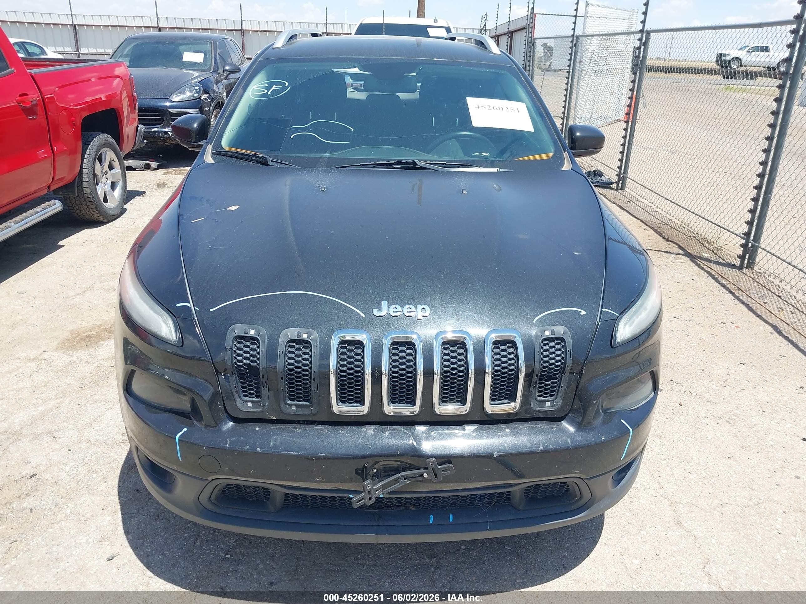 2015 Jeep Cherokee Latitude Черный vin: 1C4PJLCSXFW631225