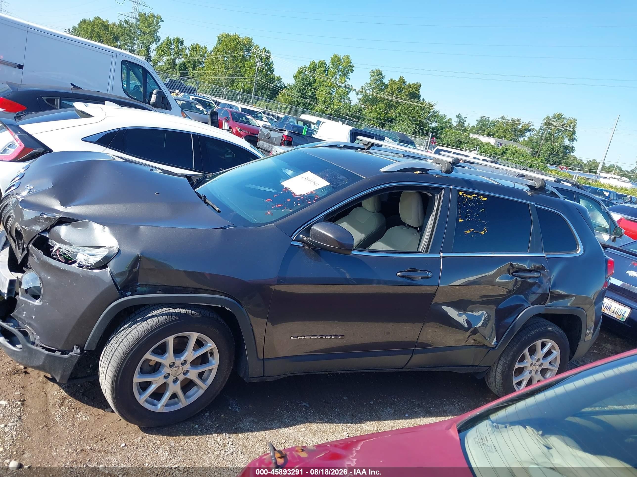 2015 Jeep Cherokee Latitude Gray vin: 1C4PJLCSXFW701158