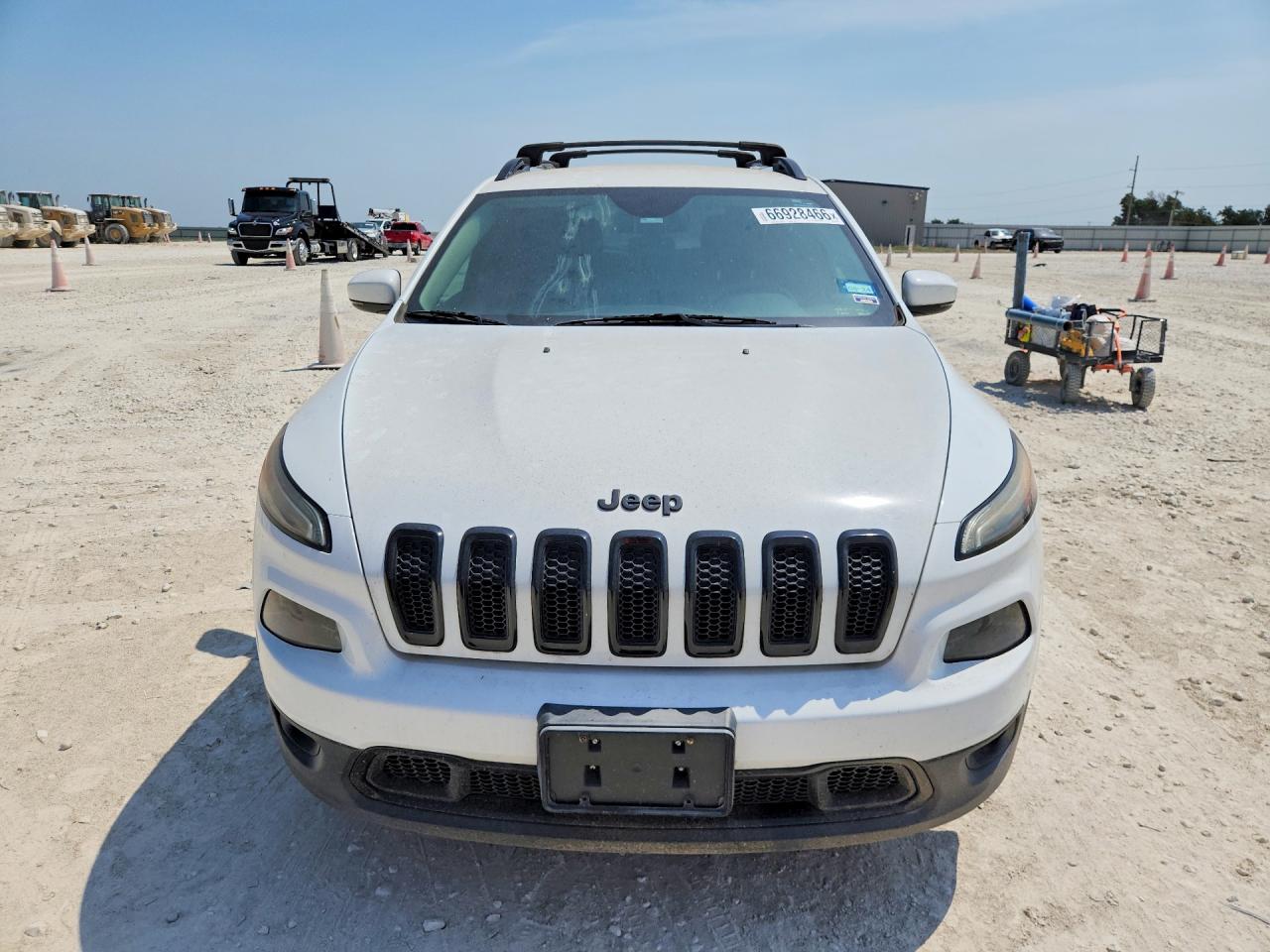 2015 Jeep Cherokee Latitude White vin: 1C4PJLCSXFW781223