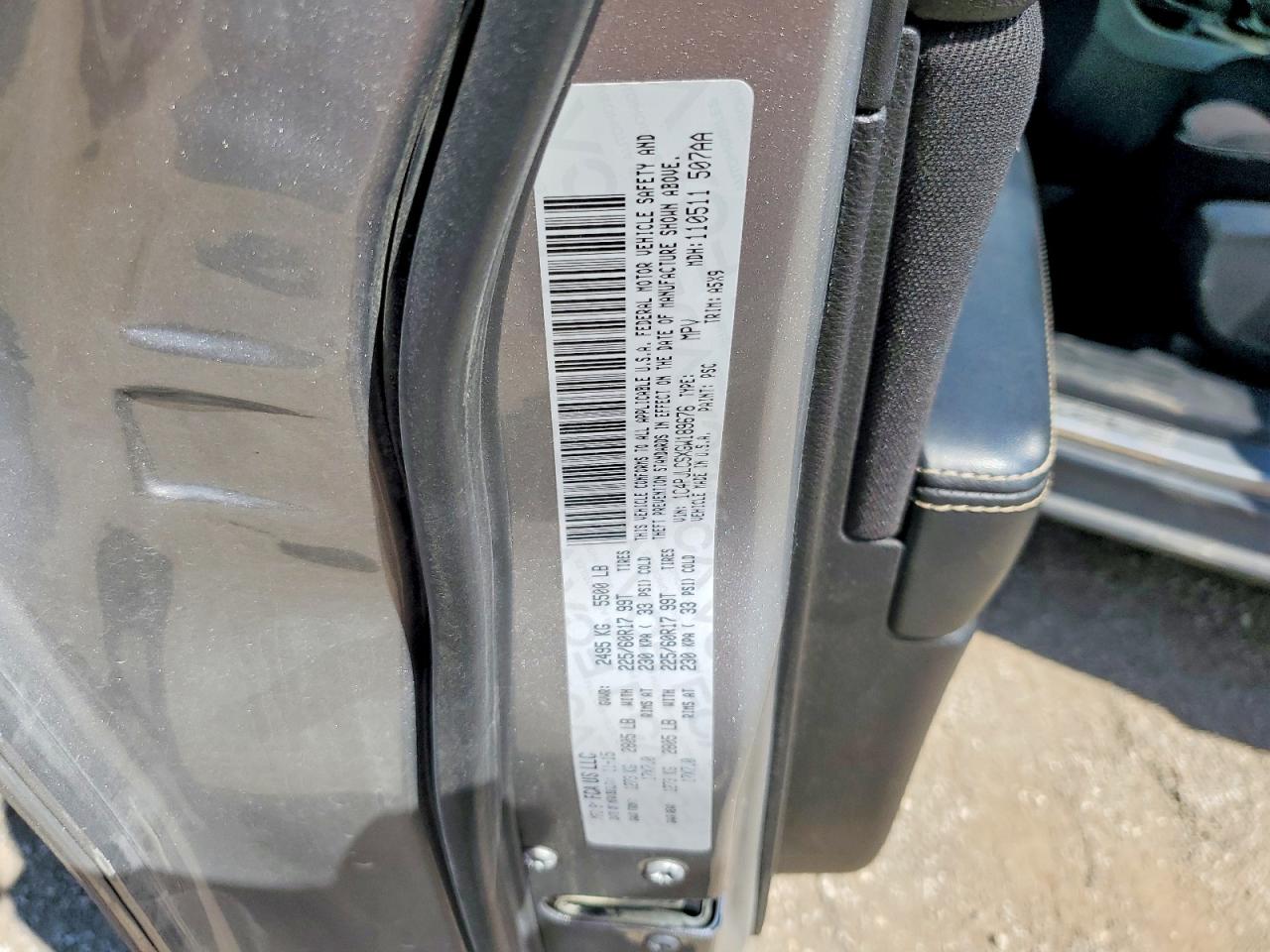 2016 Jeep Cherokee Latitude Серебряный vin: 1C4PJLCSXGW189676