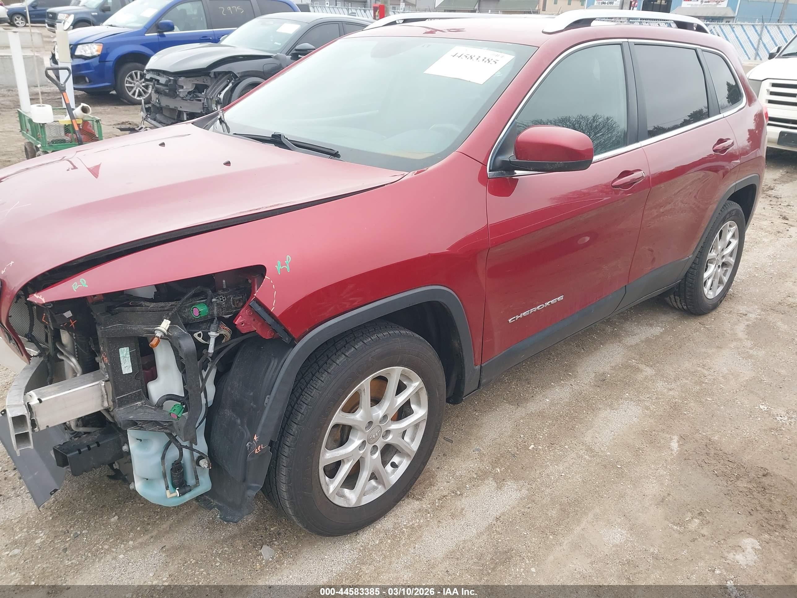 2017 Jeep Cherokee Latitude Fwd Red vin: 1C4PJLCSXHW578741
