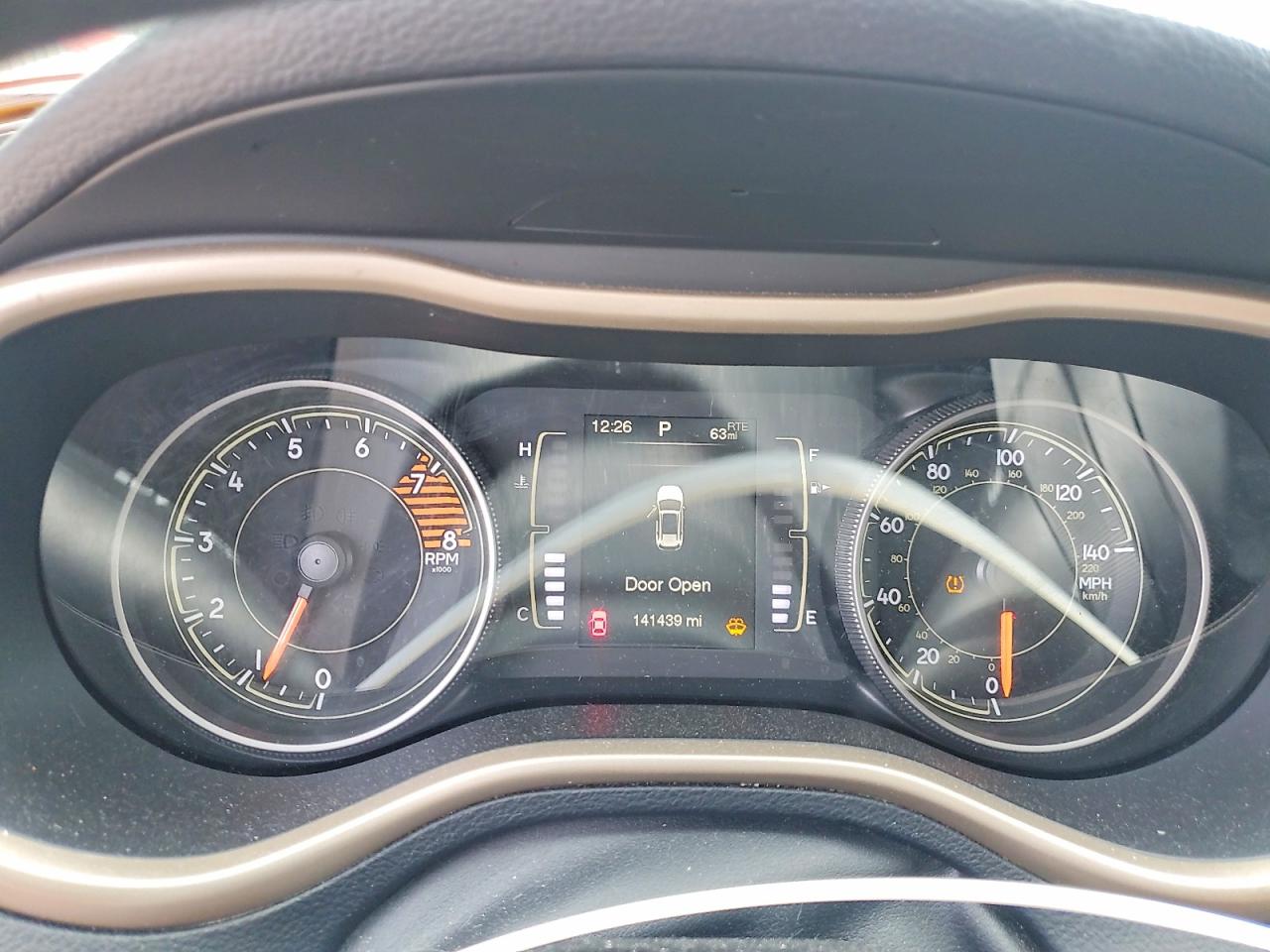 2018 Jeep Cherokee Latitude Белый vin: 1C4PJLCX7JD611403