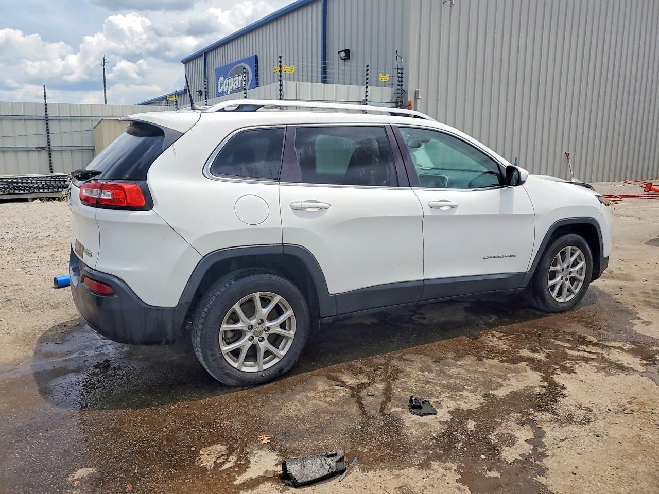 2018 Jeep Cherokee Latitude Белый vin: 1C4PJLCX7JD611403