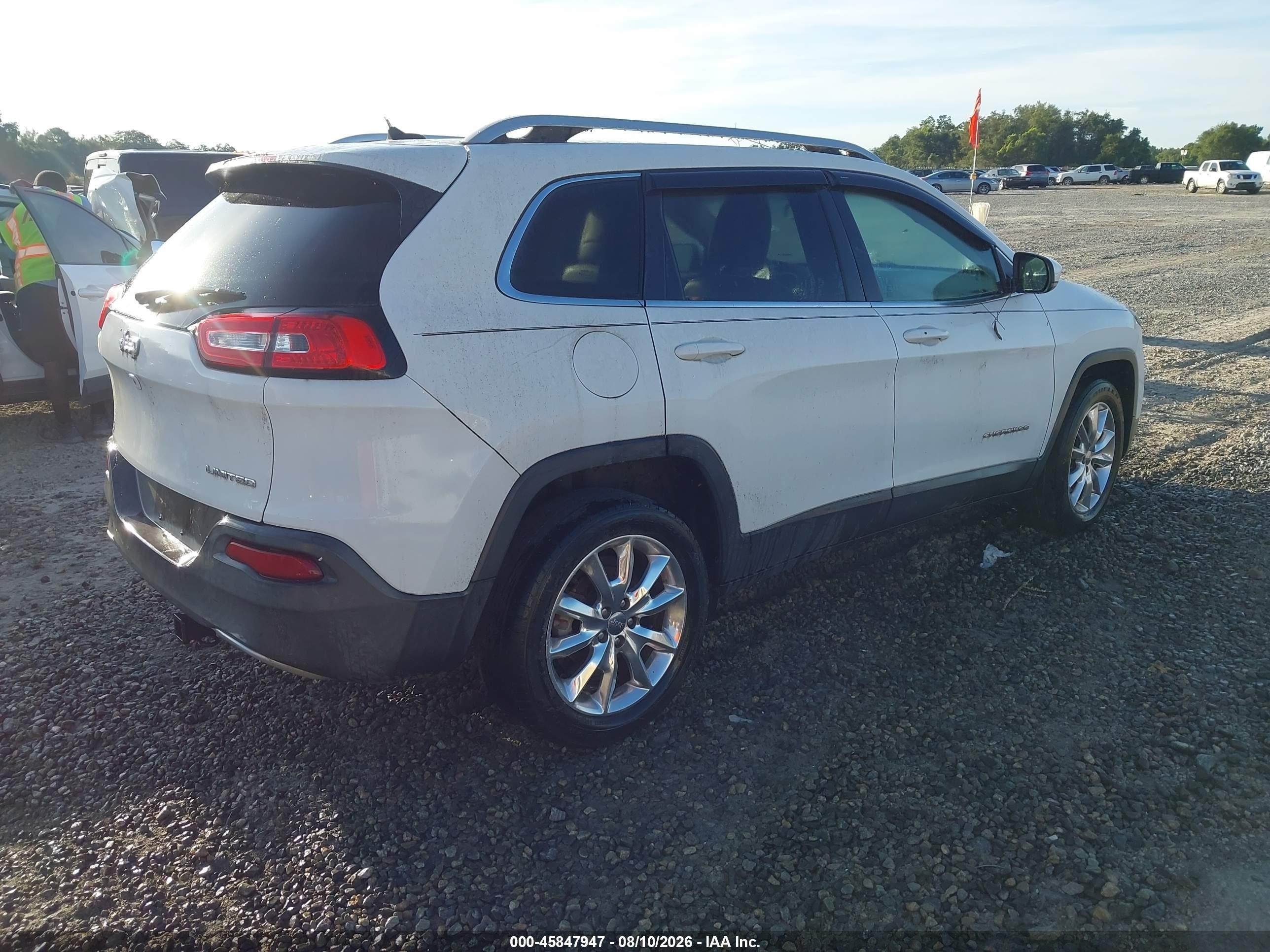 2015 Jeep Cherokee Limited White vin: 1C4PJLDB0FW701796