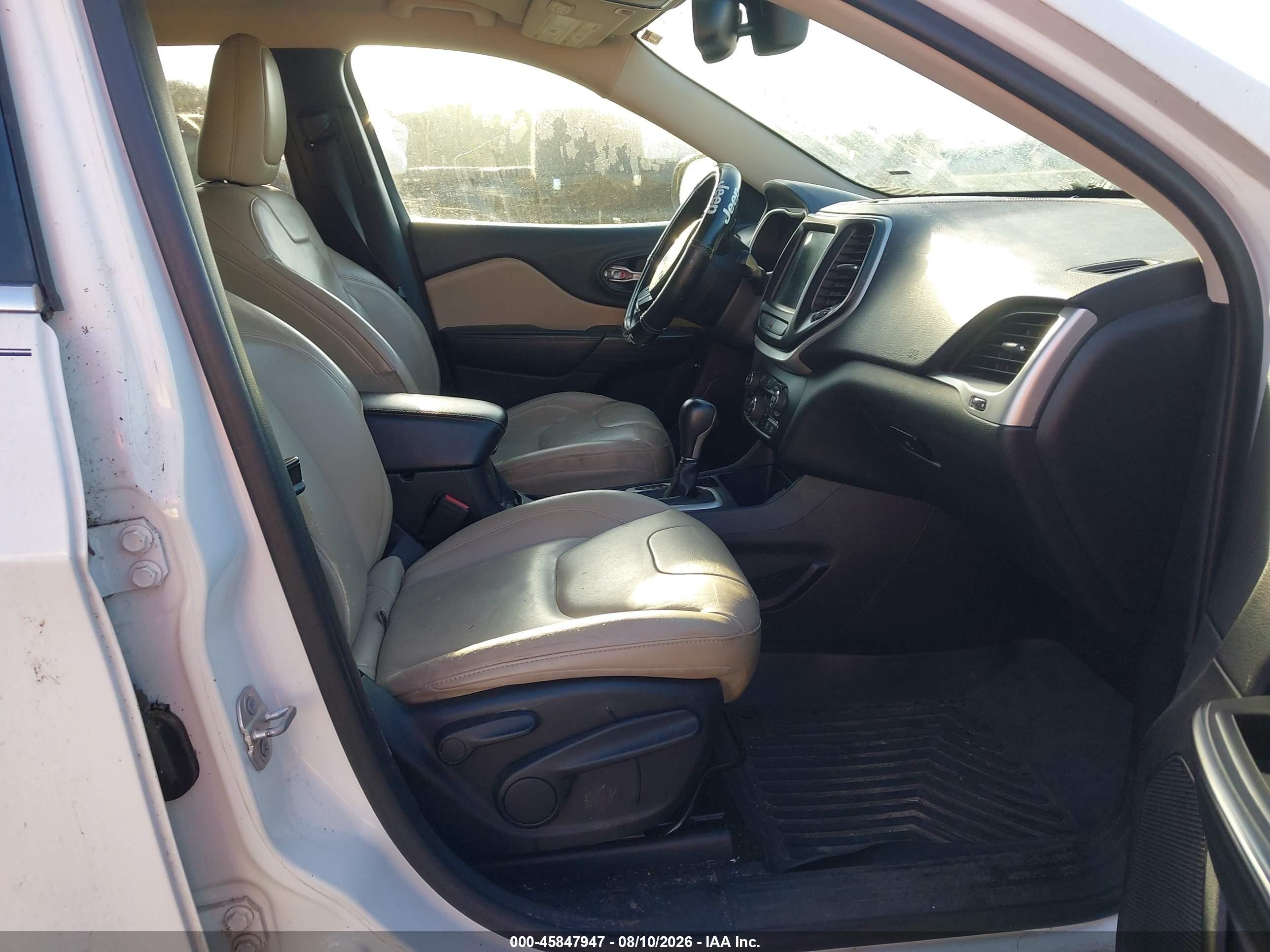 2015 Jeep Cherokee Limited White vin: 1C4PJLDB0FW701796
