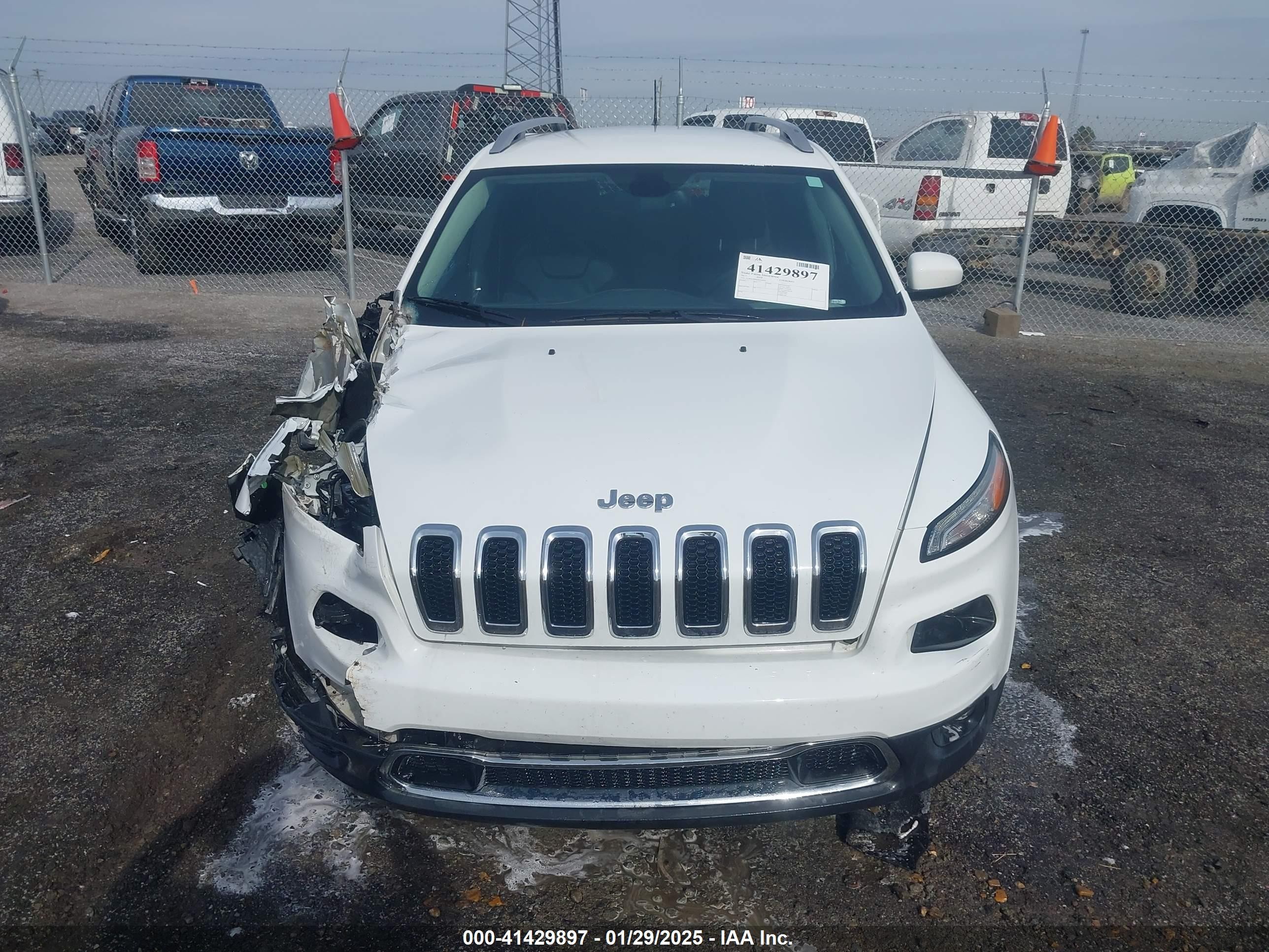2017 Jeep Cherokee Limited Fwd White vin: 1C4PJLDB0HW516439