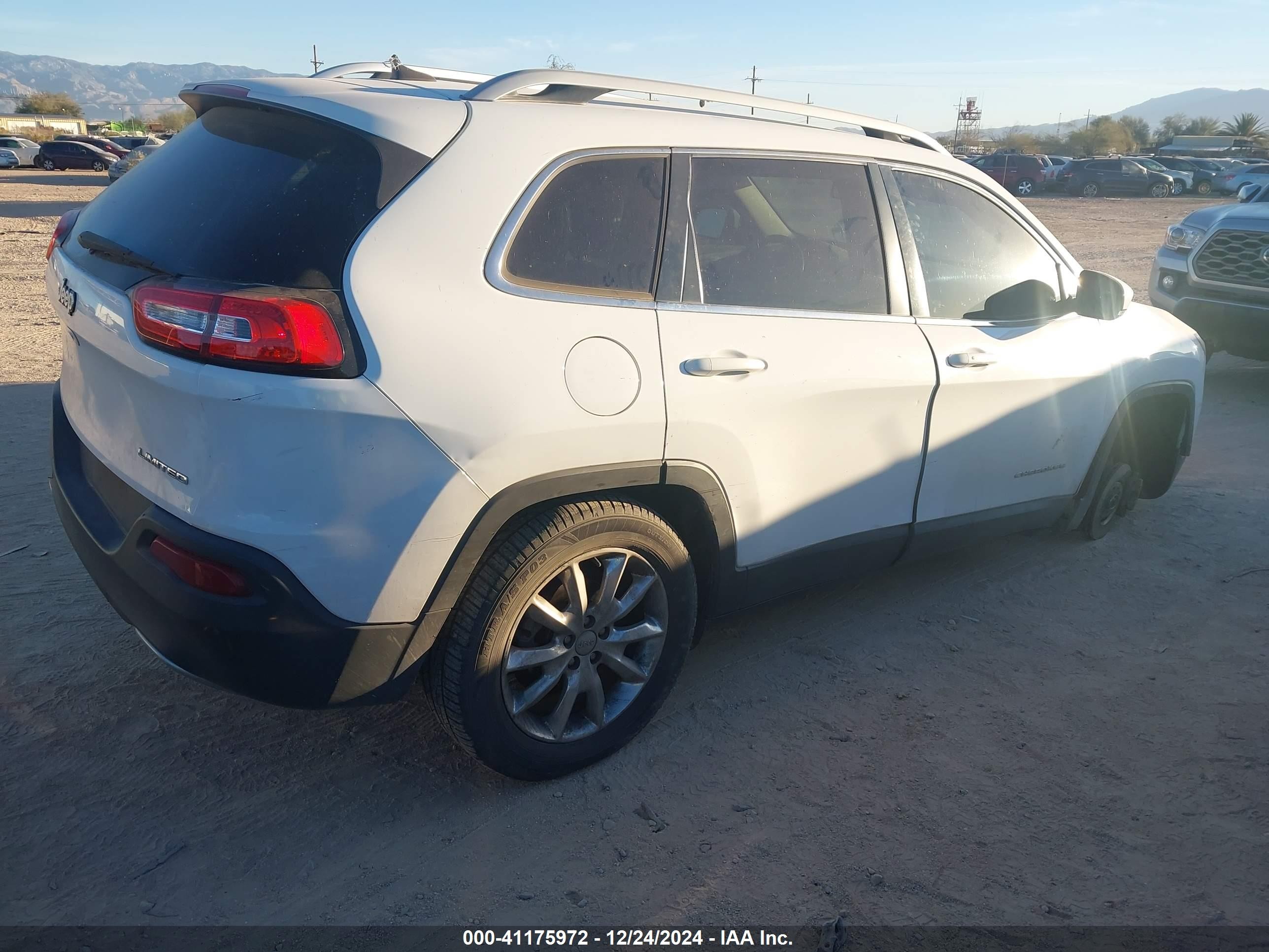 2017 Jeep Cherokee Limited Fwd White vin: 1C4PJLDB0HW526582