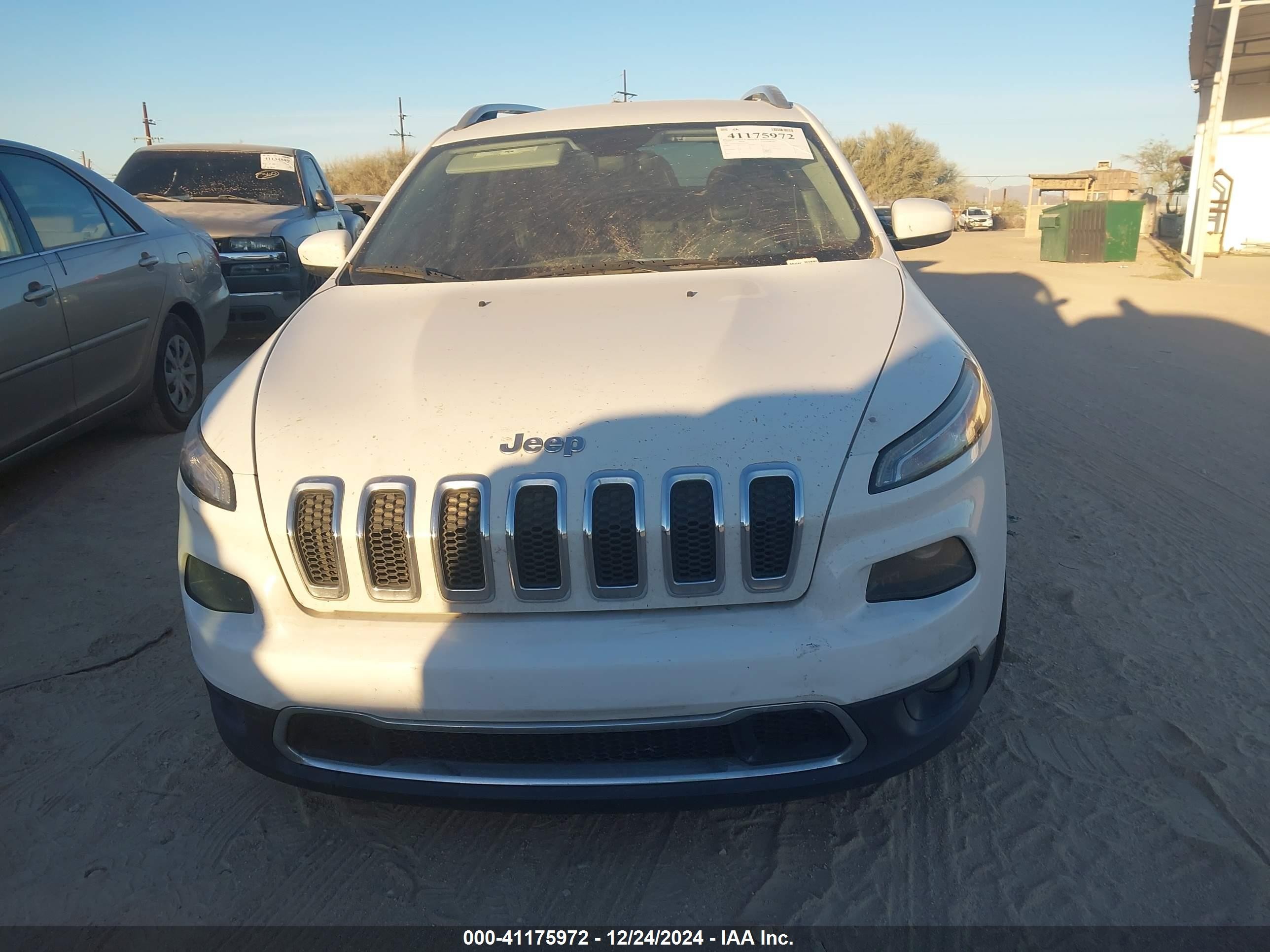 2017 Jeep Cherokee Limited Fwd White vin: 1C4PJLDB0HW526582