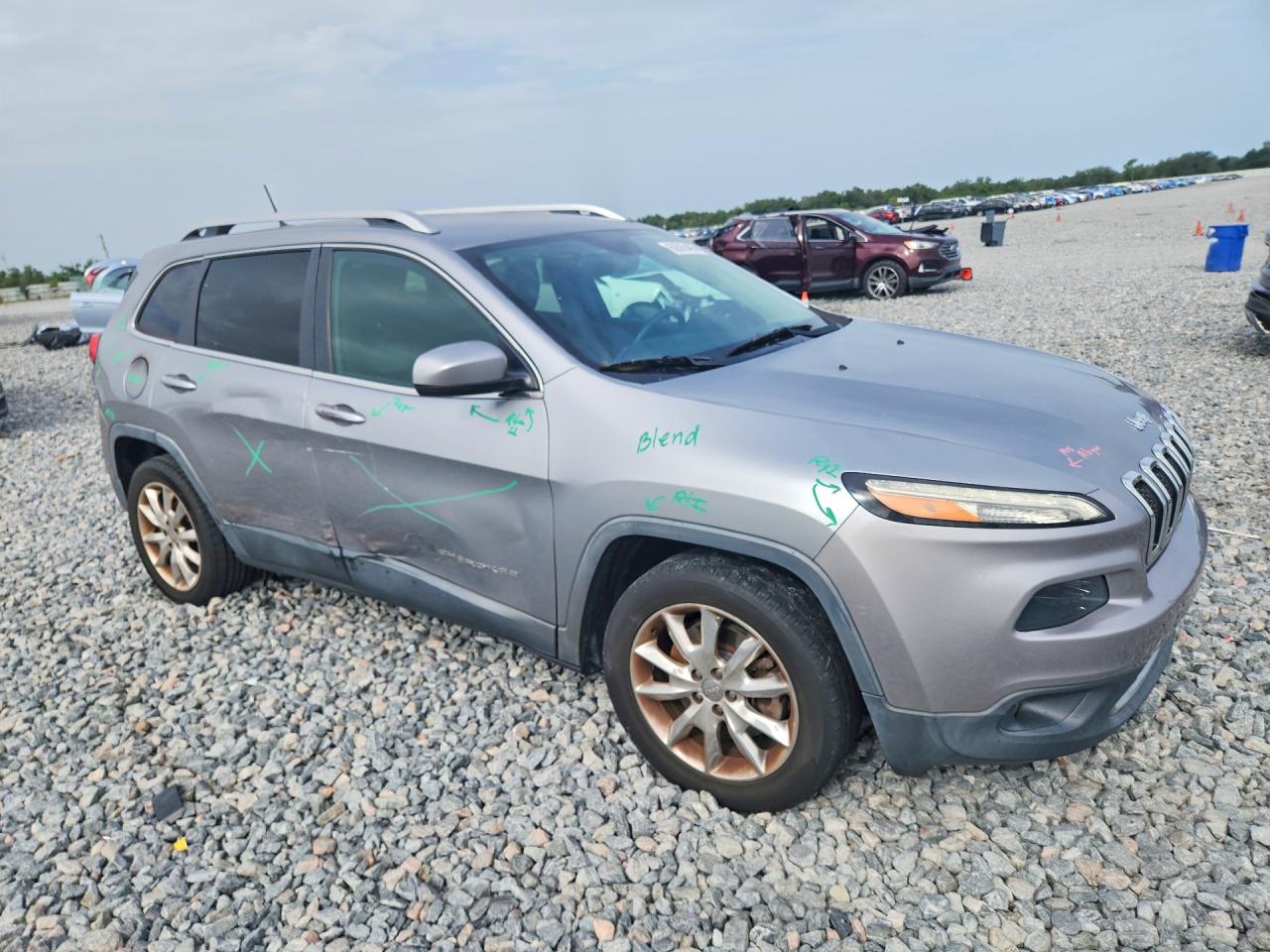 2014 Jeep Cherokee Limited Silver vin: 1C4PJLDB1EW129801