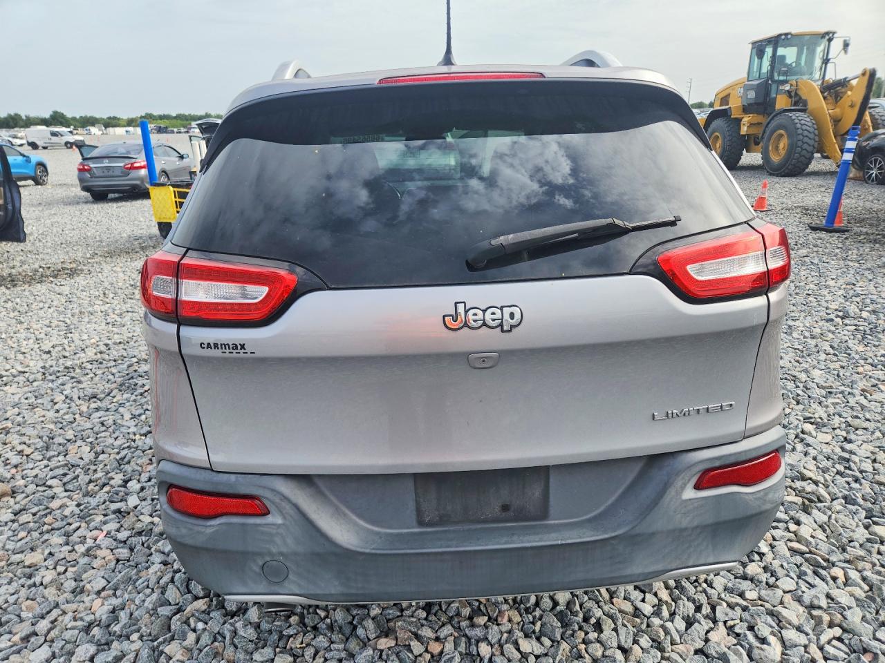 2014 Jeep Cherokee Limited Silver vin: 1C4PJLDB1EW129801