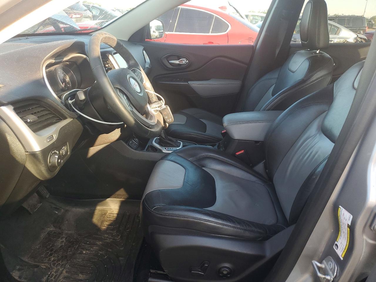 2014 Jeep Cherokee Limited Silver vin: 1C4PJLDB1EW205727