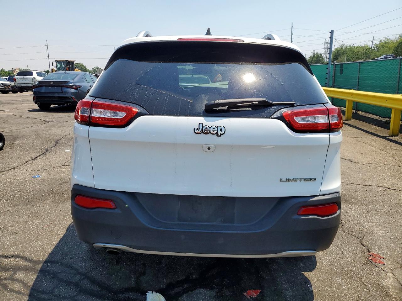 2015 Jeep Cherokee Limited White vin: 1C4PJLDB1FW753325