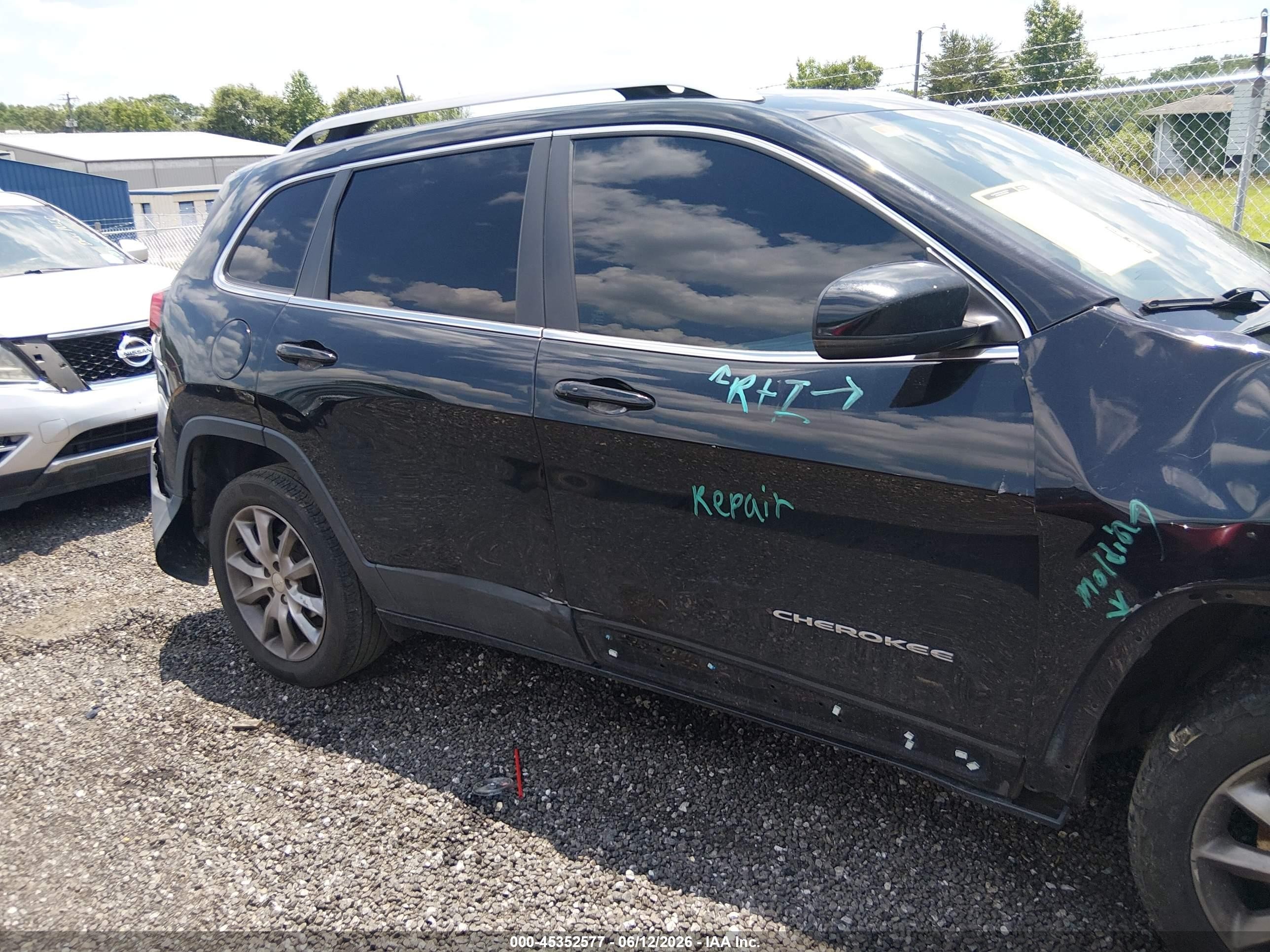 2018 Jeep Cherokee Limited Fwd Black vin: 1C4PJLDB1JD567918