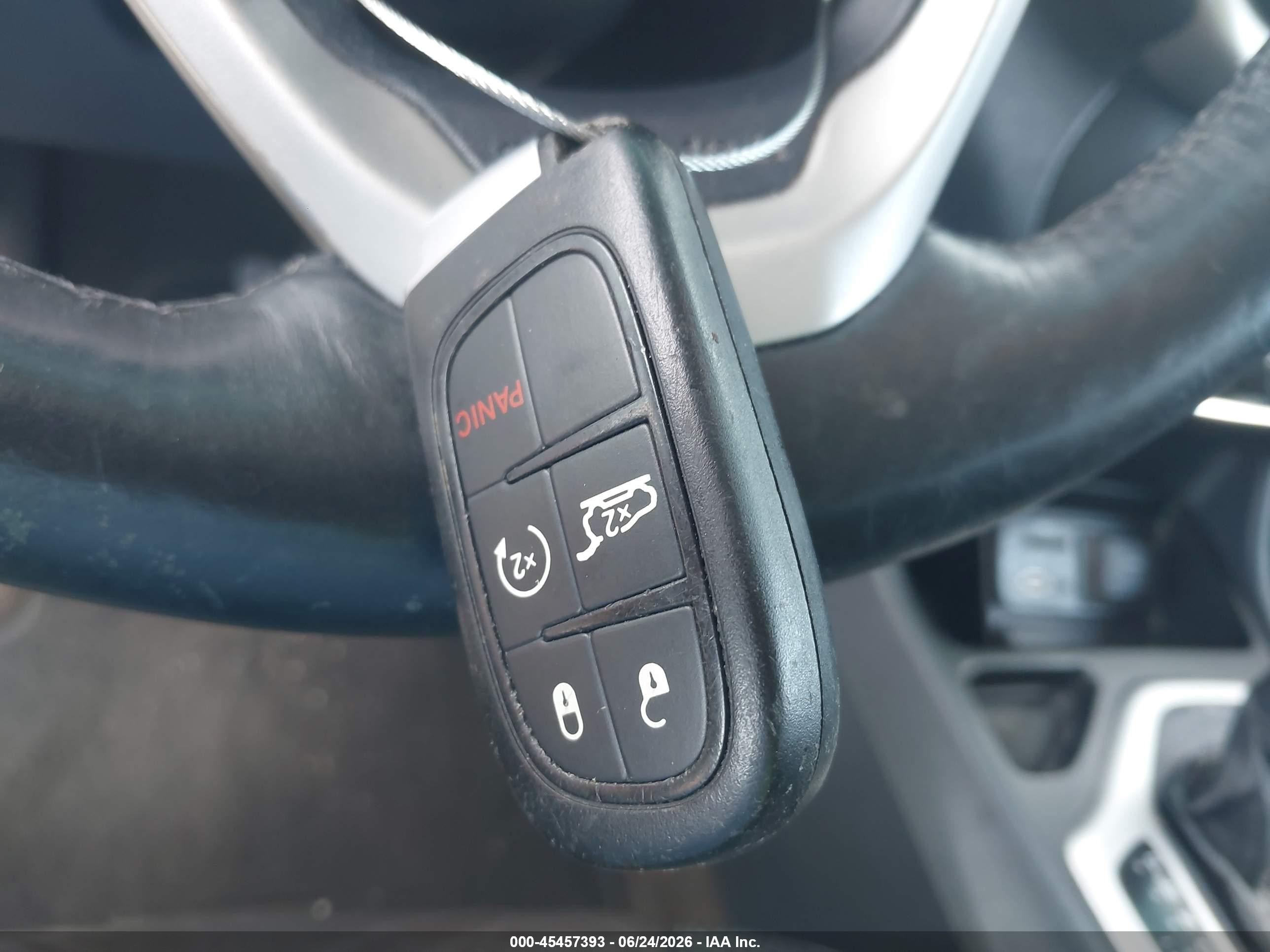 2014 Jeep Cherokee Limited White vin: 1C4PJLDB3EW181415
