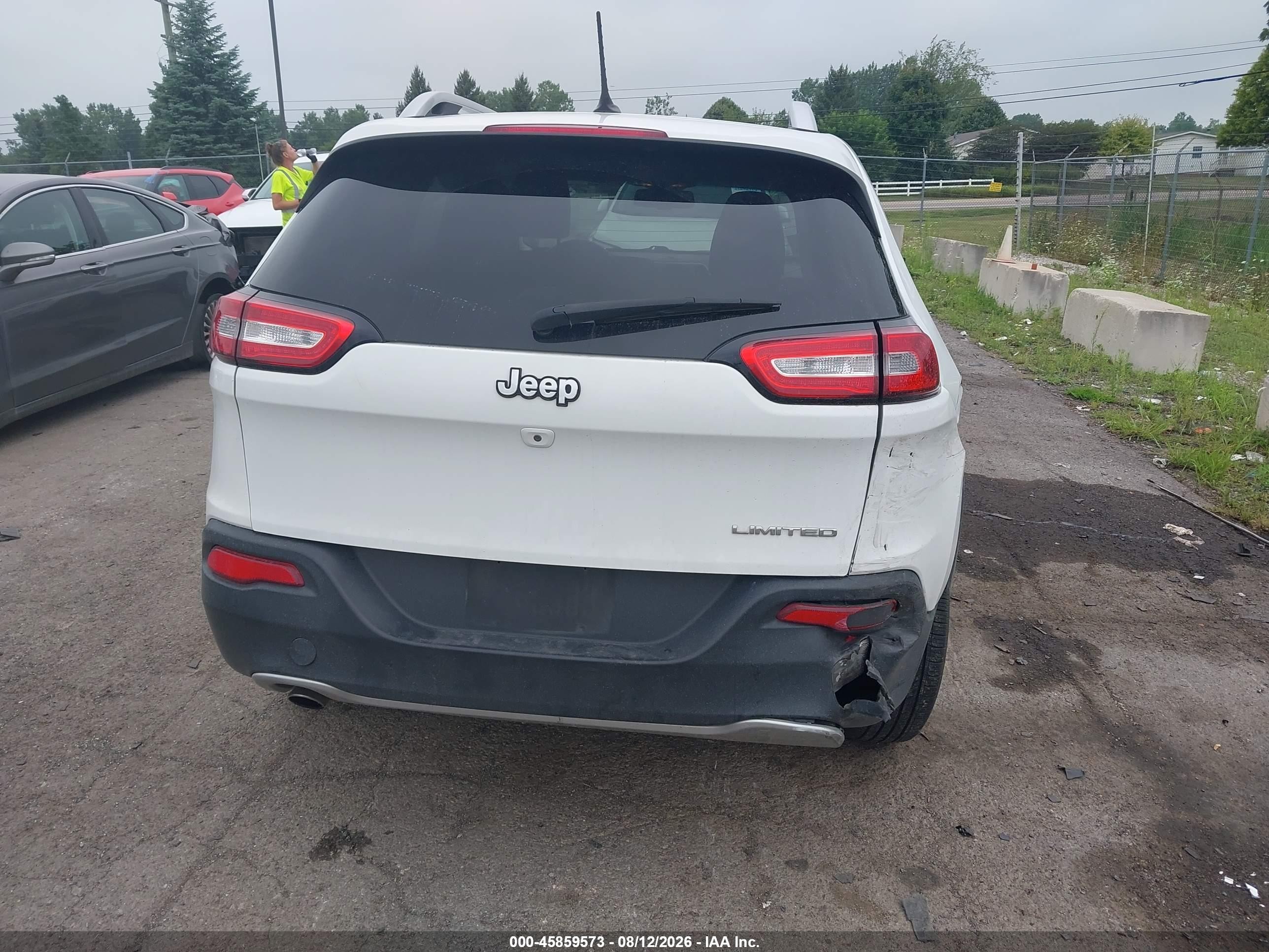 2015 Jeep Cherokee Limited White vin: 1C4PJLDB3FW732895