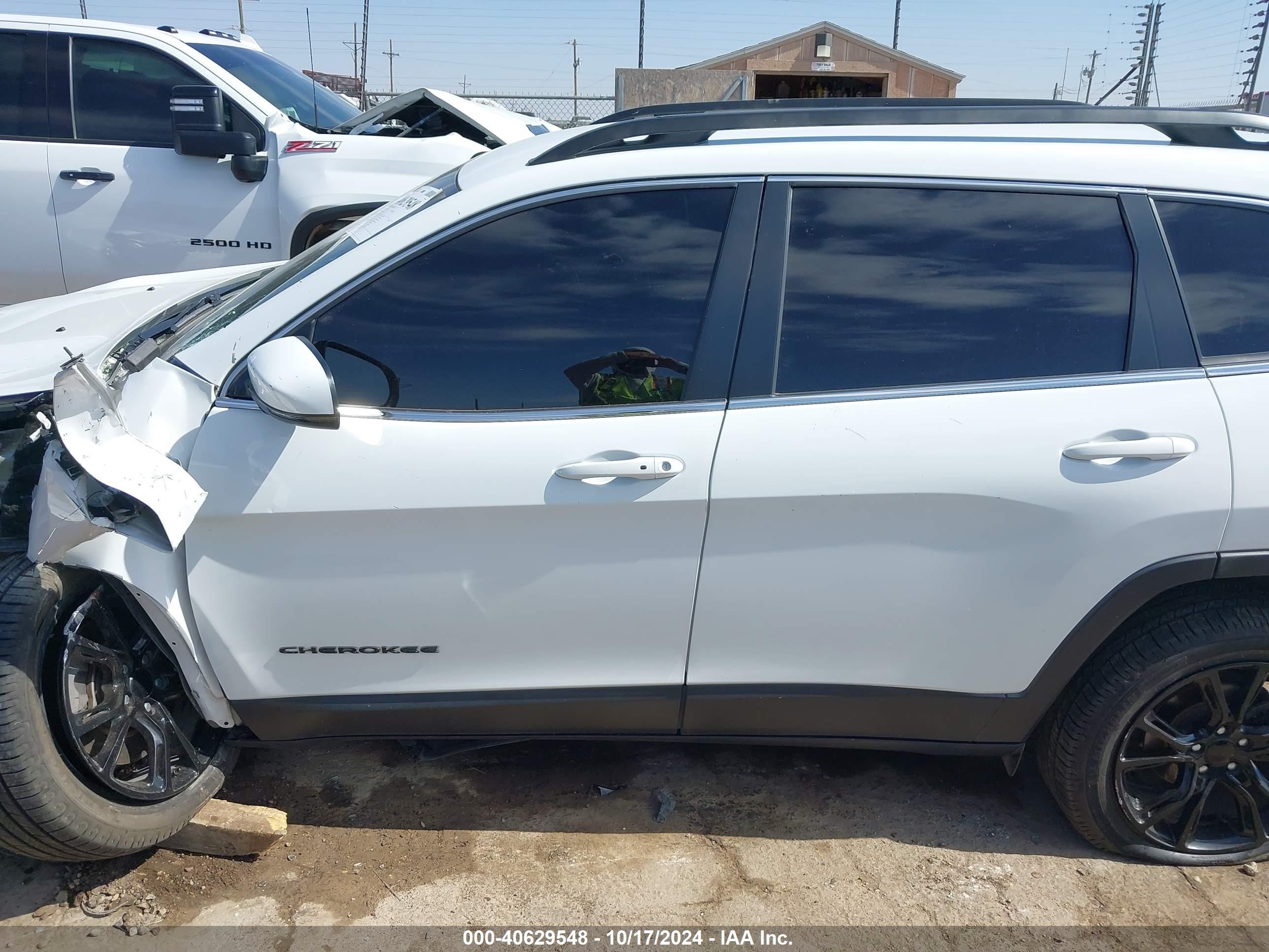 2017 Jeep Cherokee Limited Fwd White vin: 1C4PJLDB3HW526219