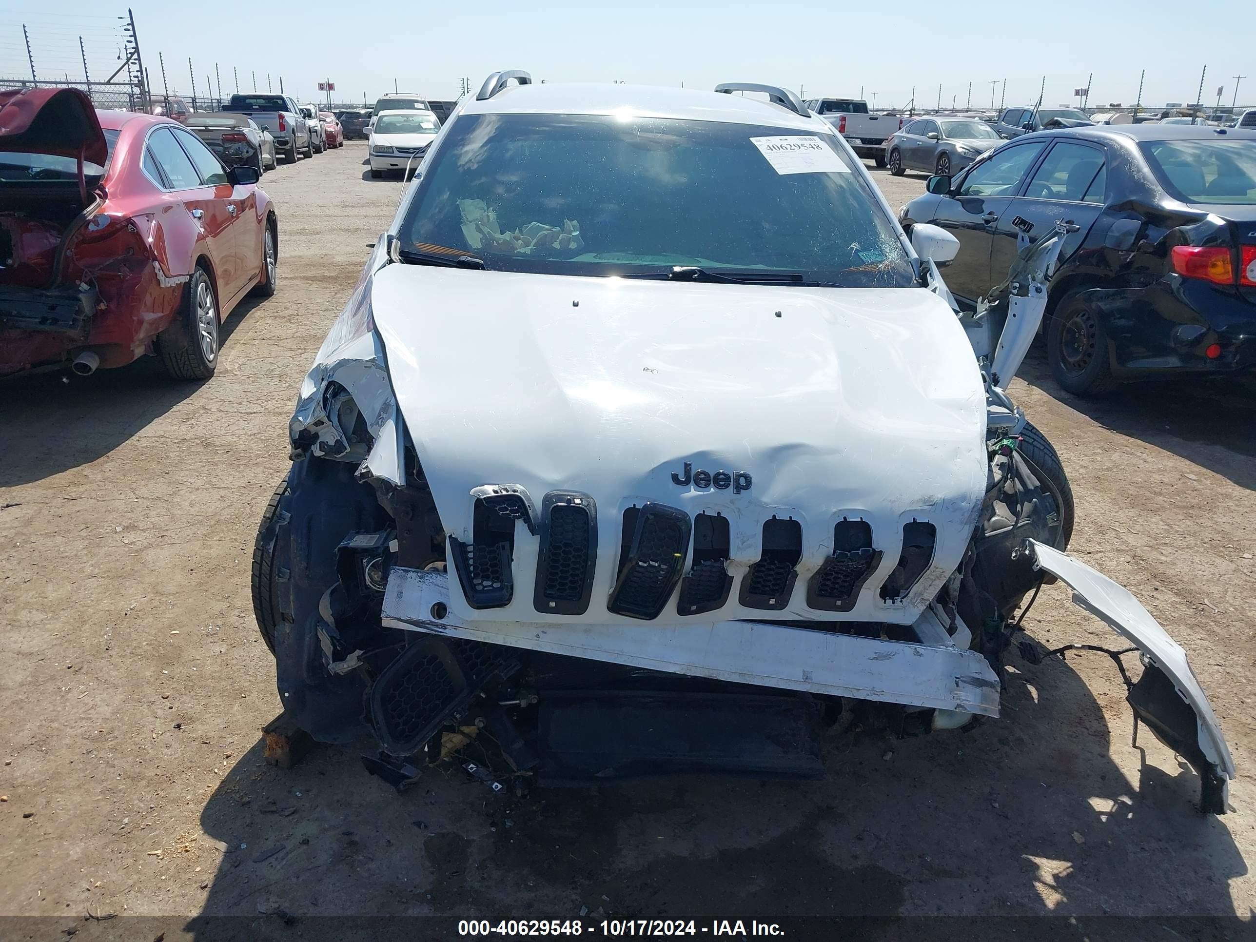 2017 Jeep Cherokee Limited Fwd White vin: 1C4PJLDB3HW526219