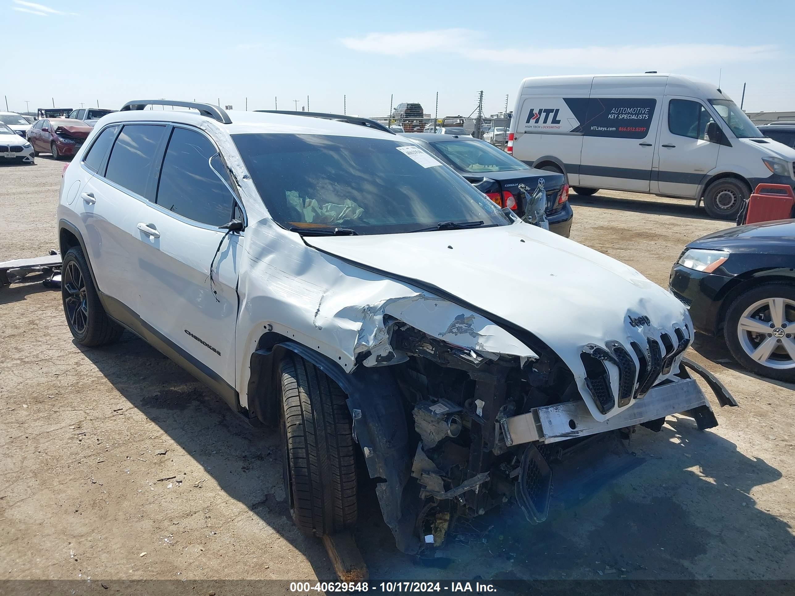 2017 Jeep Cherokee Limited Fwd White vin: 1C4PJLDB3HW526219